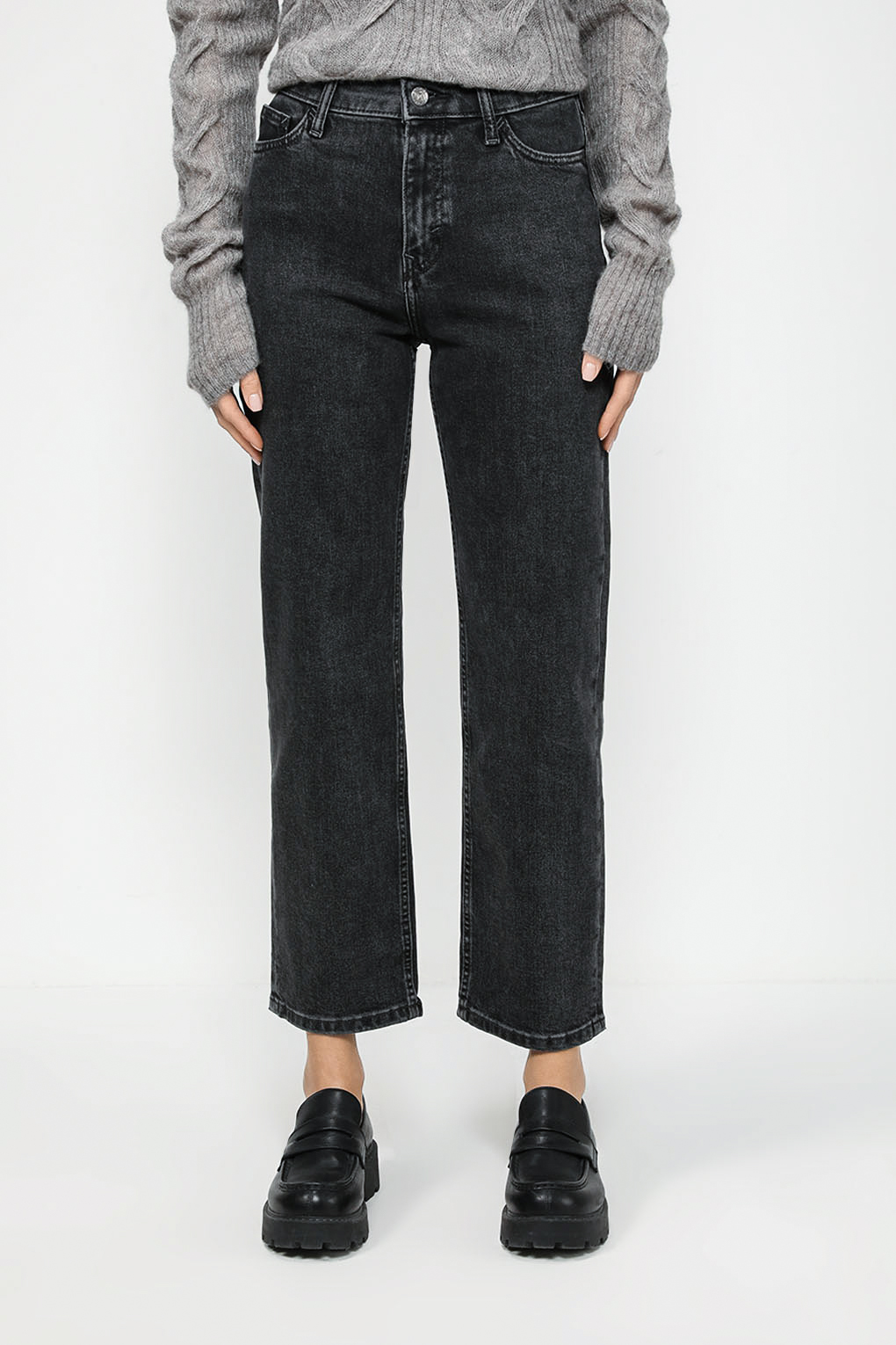 

Джинсы женские Esprit Casual 093EE1B340 черные 28, Черный, 093EE1B340