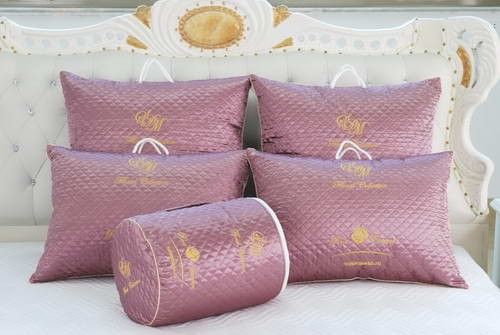 

Подушка Rose Размер: 50*70 см