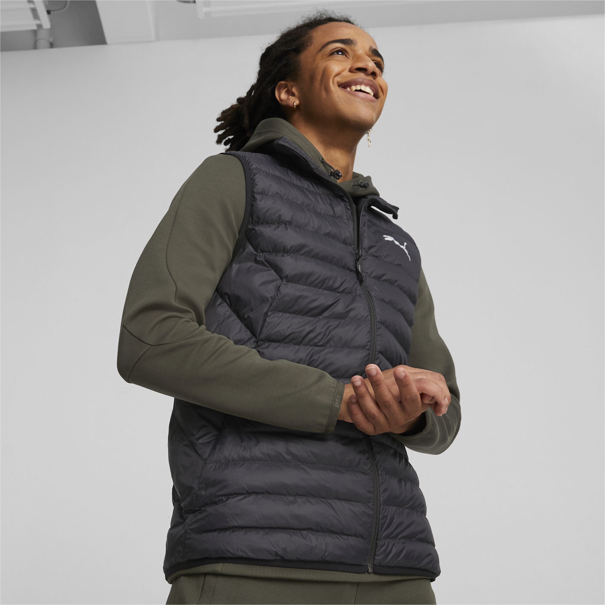 Утепленный жилет мужской PUMA PackLITE Primaloft Vest черный XS