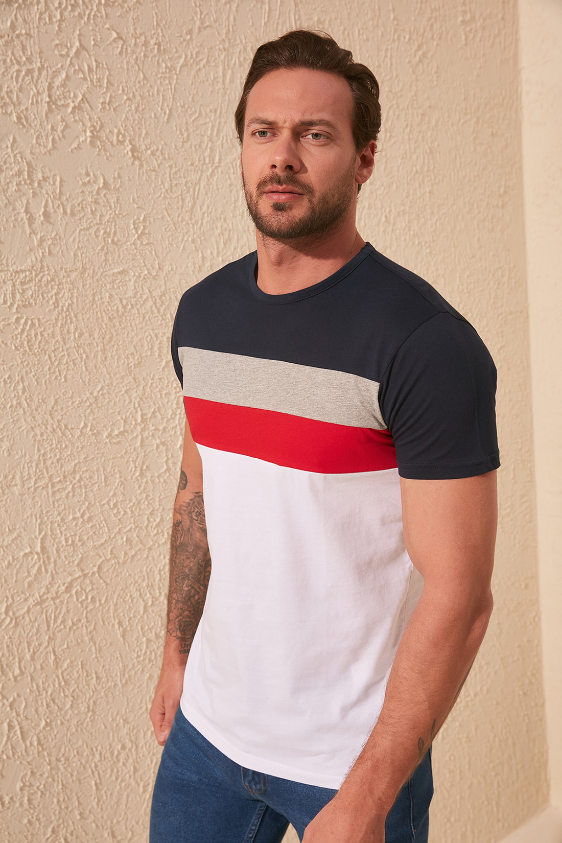 

Футболка мужская Trendyol TMNSS20TS0166 синяя S, Синий, trendyol TMNSS20TS0166