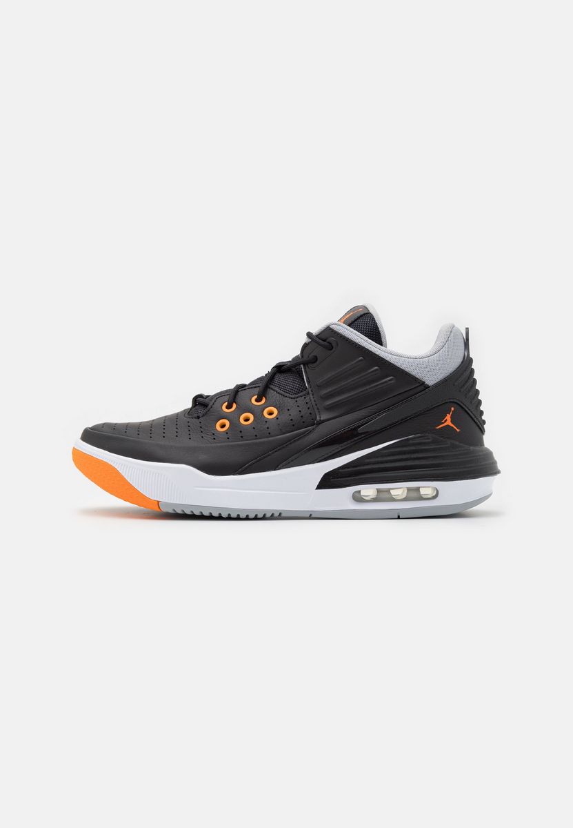 

Кроссовки мужские Jordan JOC12N02D черные 45.5 EU, Черный, JOC12N02D