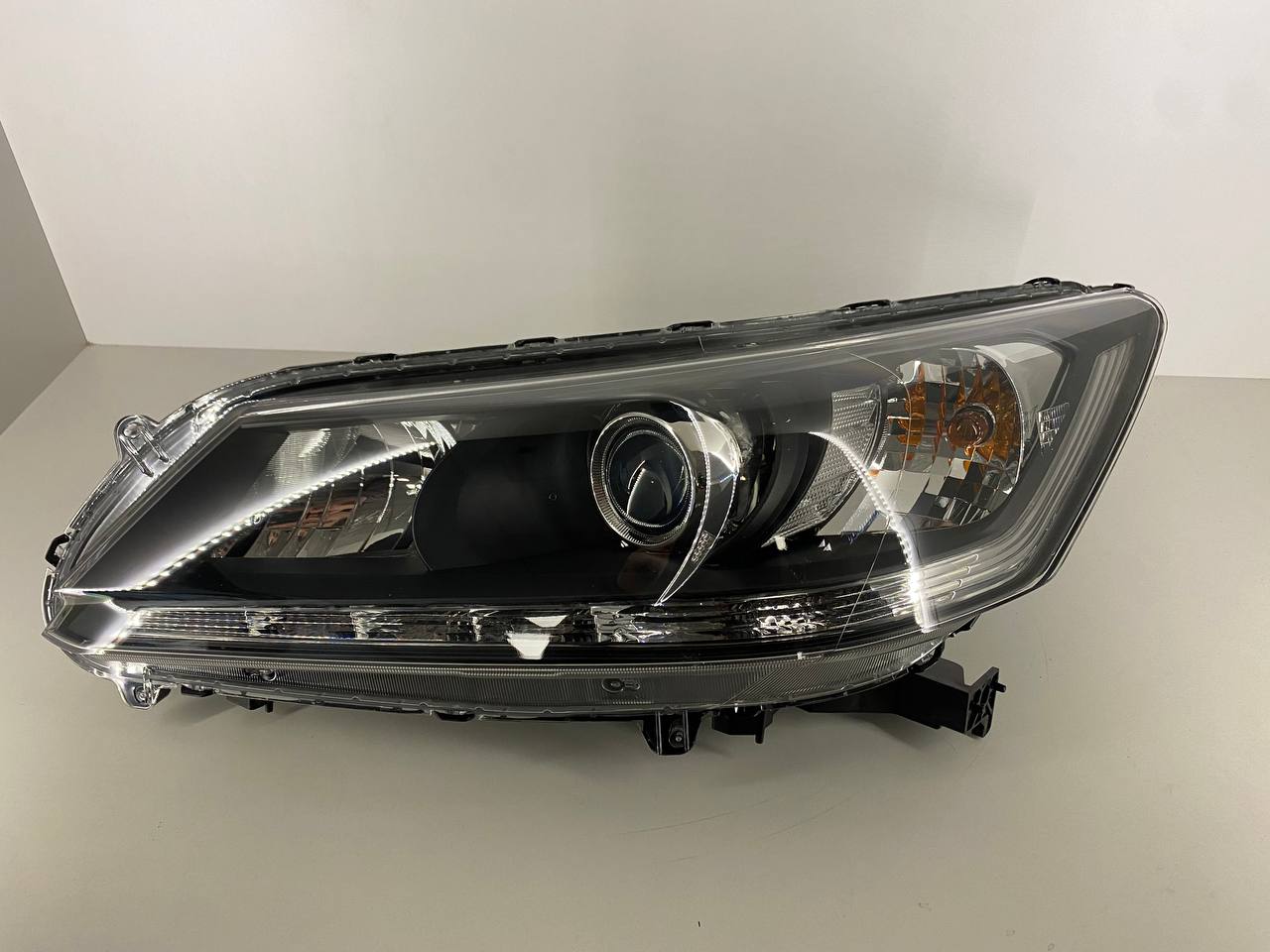 

Фара HONDA в сборе левая 1шт оригинал, 1