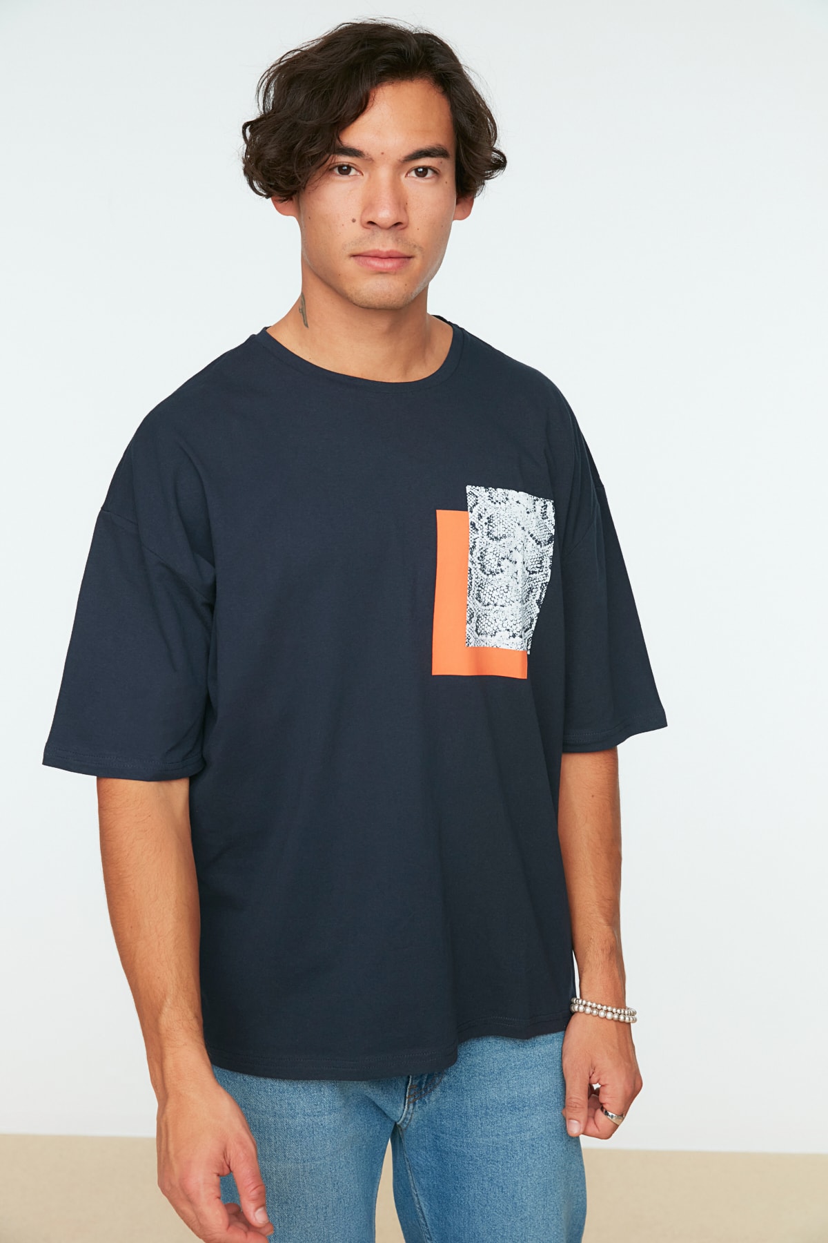 

Футболка мужская Trendyol TMNSS21TS0149 синяя XL, Синий, trendyol TMNSS21TS0149