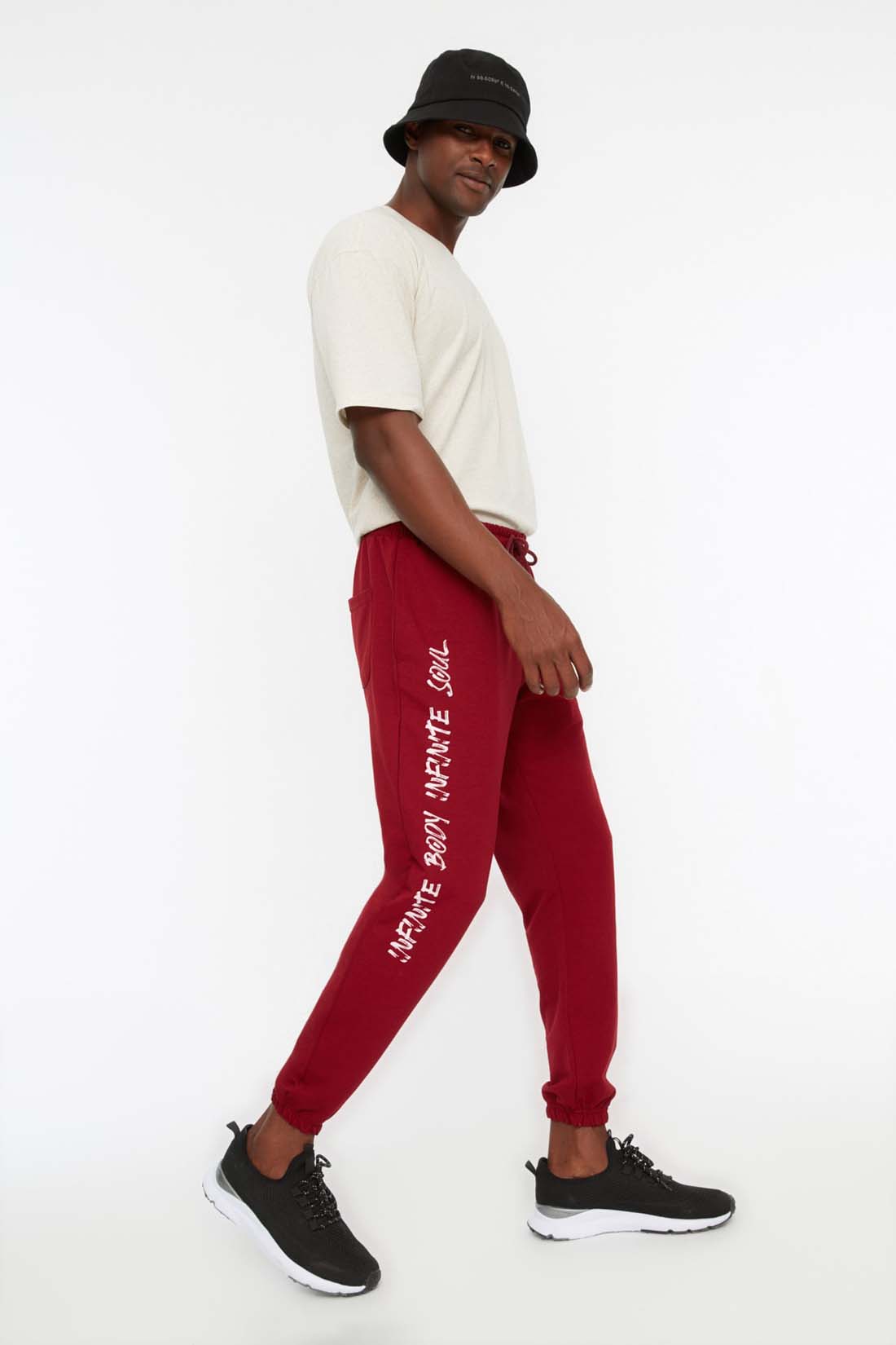

Спортивные брюки мужские Trendyol TMNSS22EA0120 красные L, trendyol TMNSS22EA0120