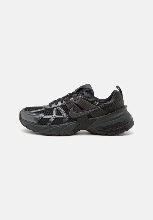 

Кроссовки унисекс Nike NI111A1C9 черные 45 EU, Черный, NI111A1C9