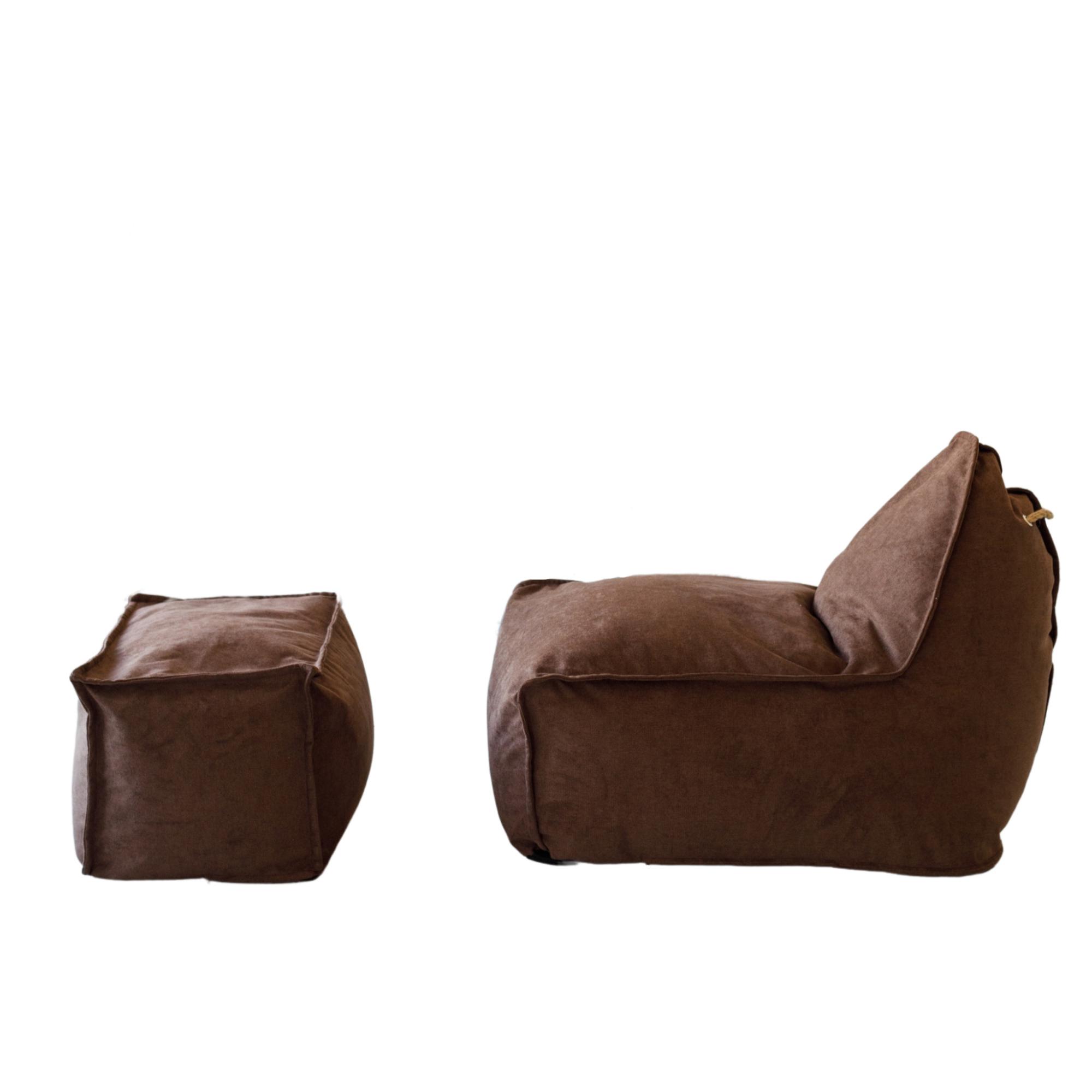 фото Кресло манхеттен коричневое с пуфом архив dreambag