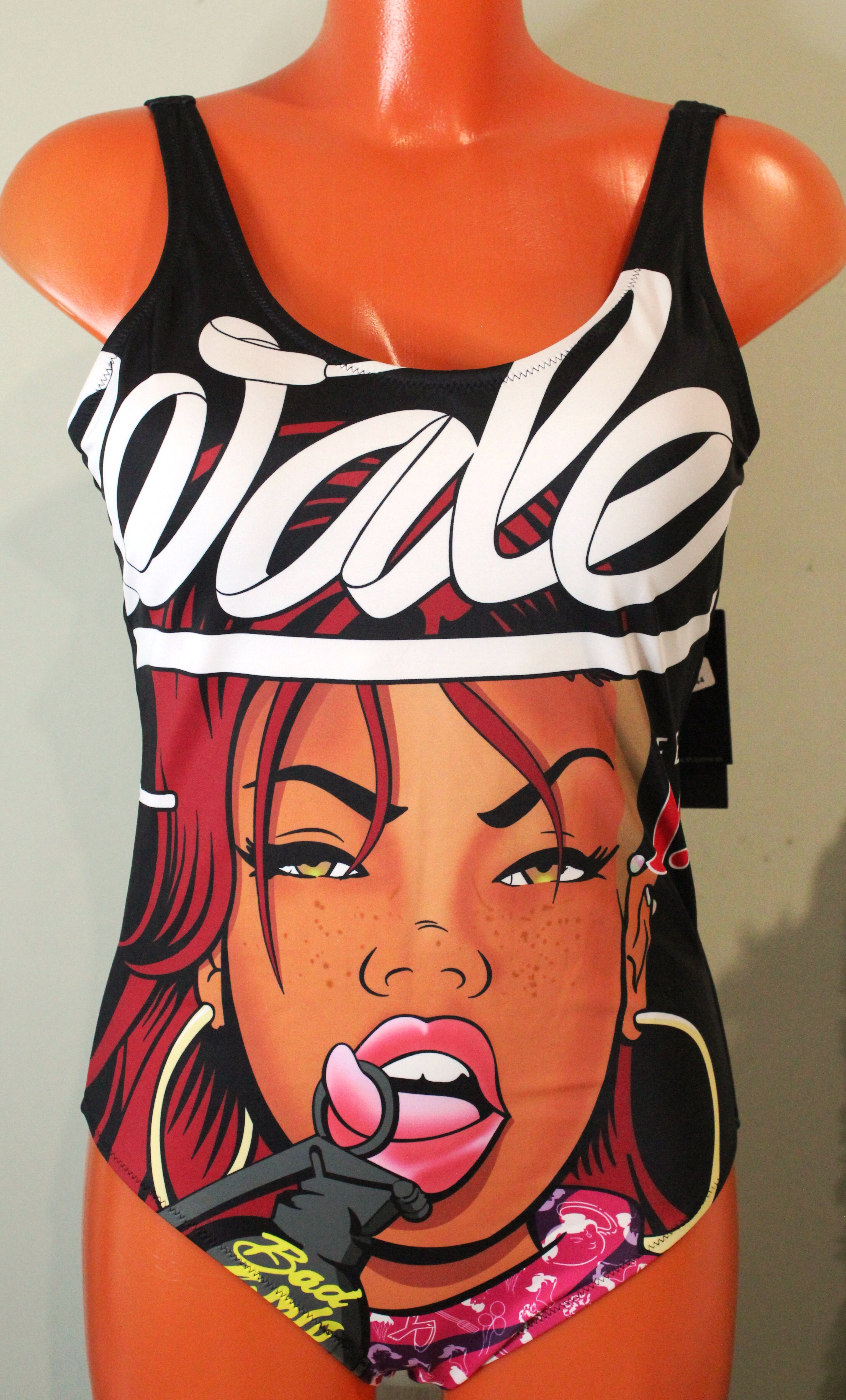 Купальник слитный женский T&T 513 разноцветный 50 RU