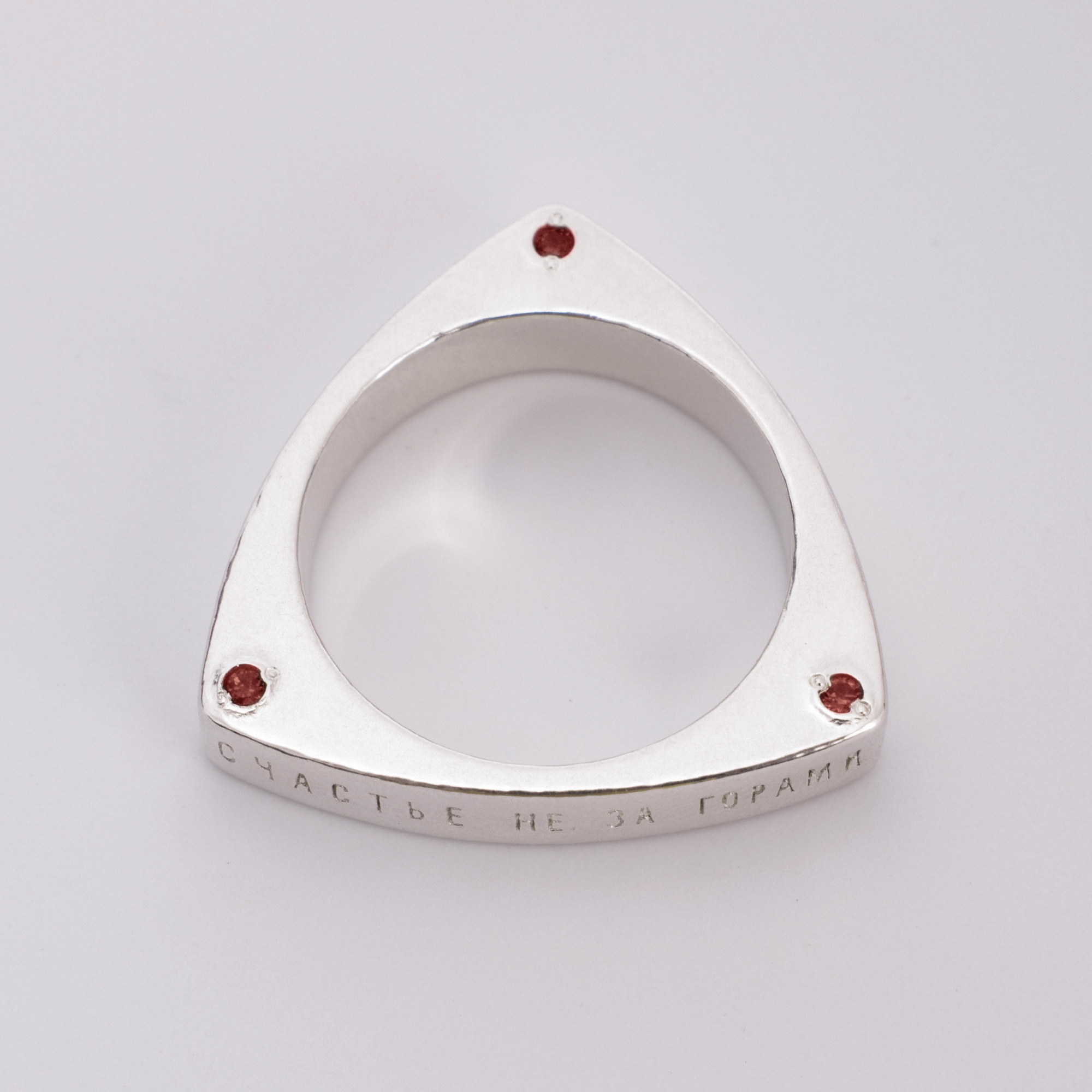Кольцо из серебра р.16,5 СЕРЕБРОНИКА КЛ061-63, гранат