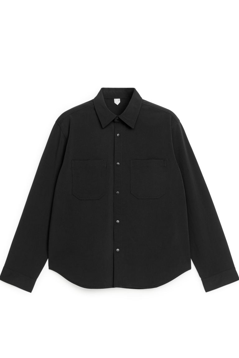 

Рубашка мужская ARKET 1092049001 черная S (доставка из-за рубежа), Черный, 1092049001