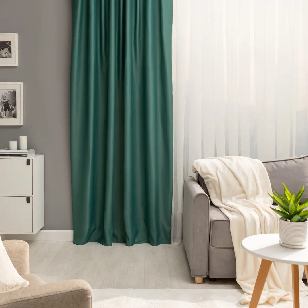 

Штора на ленте со скрытыми петлями блэкаут Inspire Alycia 200x280 см цвет зелёный Exotic 1