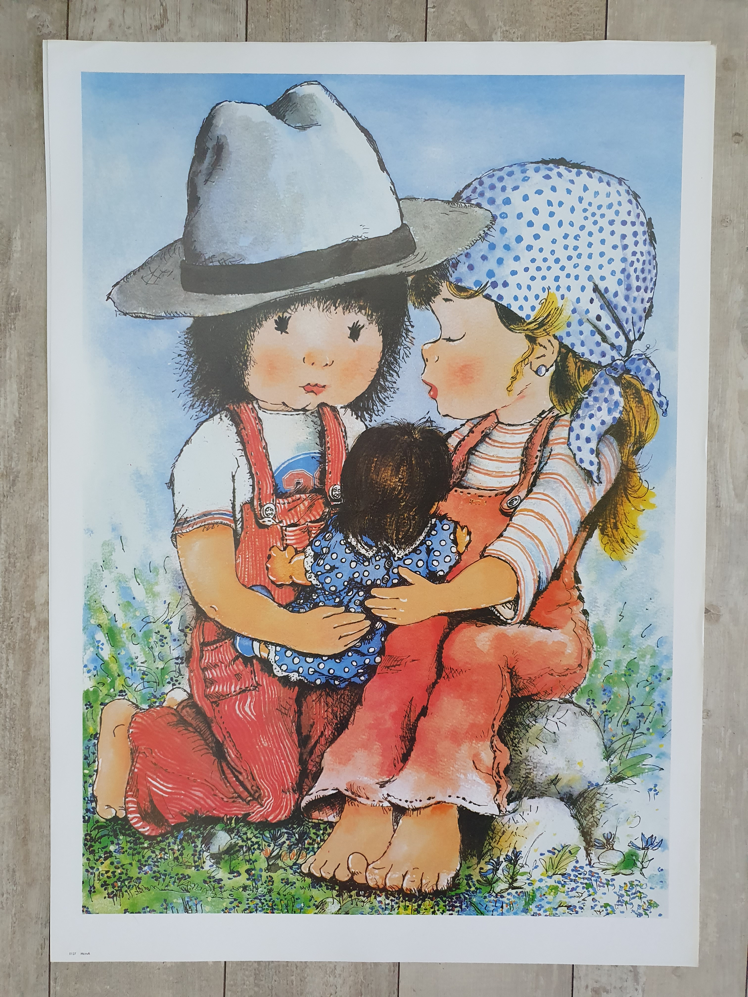 Постер ТД Коллекция 50х70 в тубусе Дети с куклой 127