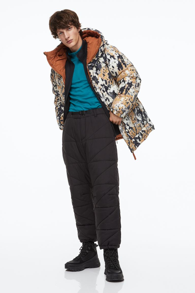 

Брюки мужские H&M 1092888001 черные L (доставка из-за рубежа), Черный, 1092888001