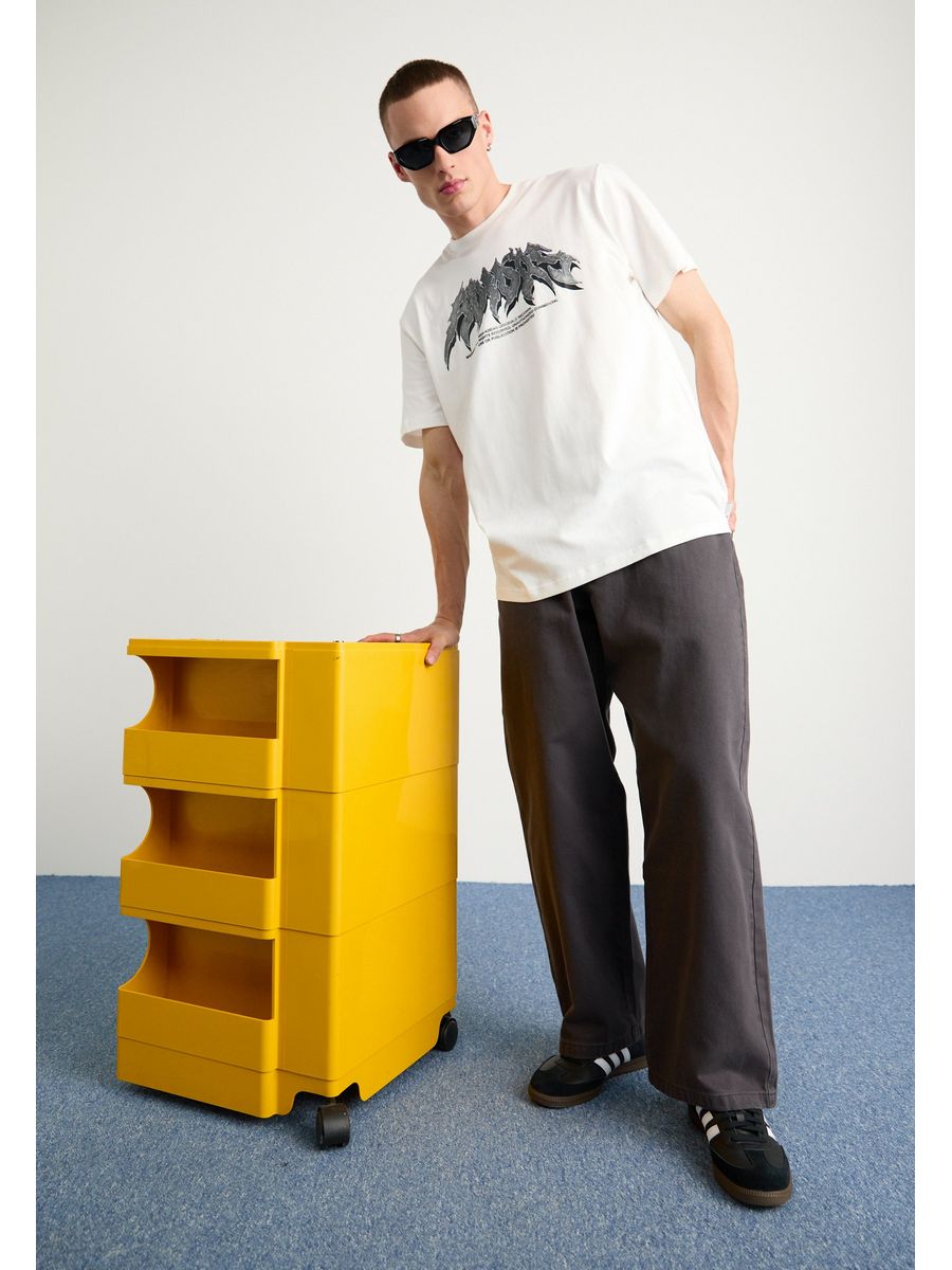 

Футболка мужская Adidas Originals AD122O11X белая L, Белый, AD122O11X