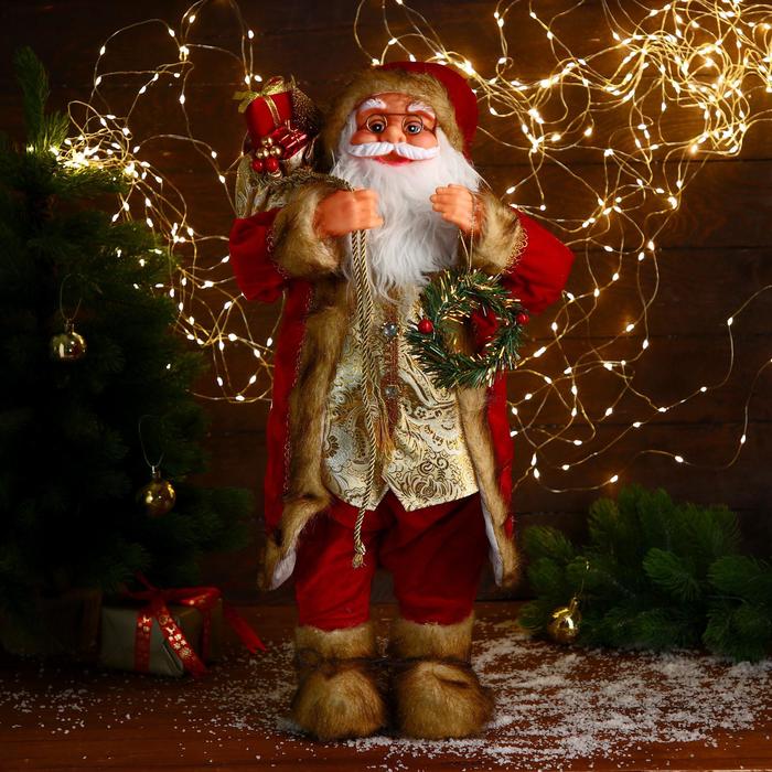Новогодняя фигурка Зимнее волшебство Дед Мороз в золотом кафтане с венком 30x20x60 см