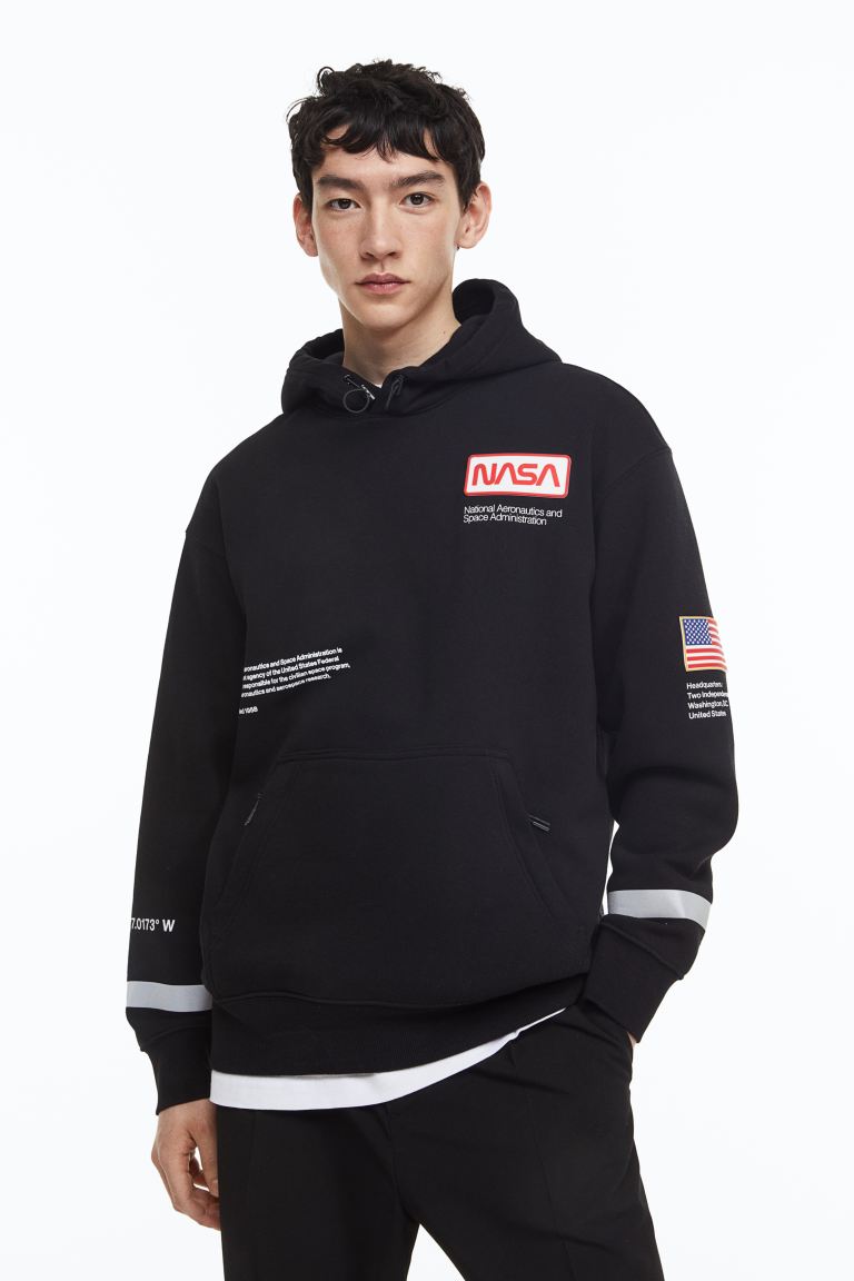 

Худи мужское H&M 1095667001 черное XL (доставка из-за рубежа), 1095667001