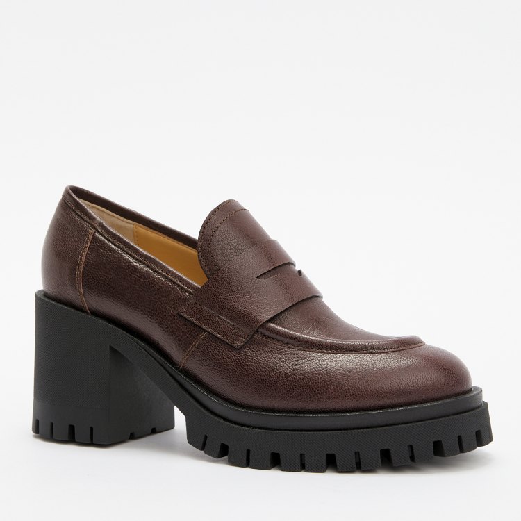 

Лоферы женские Giovanni Fabiani Trend W24TR143 бордовые 39 EU, Бордовый, W24TR143