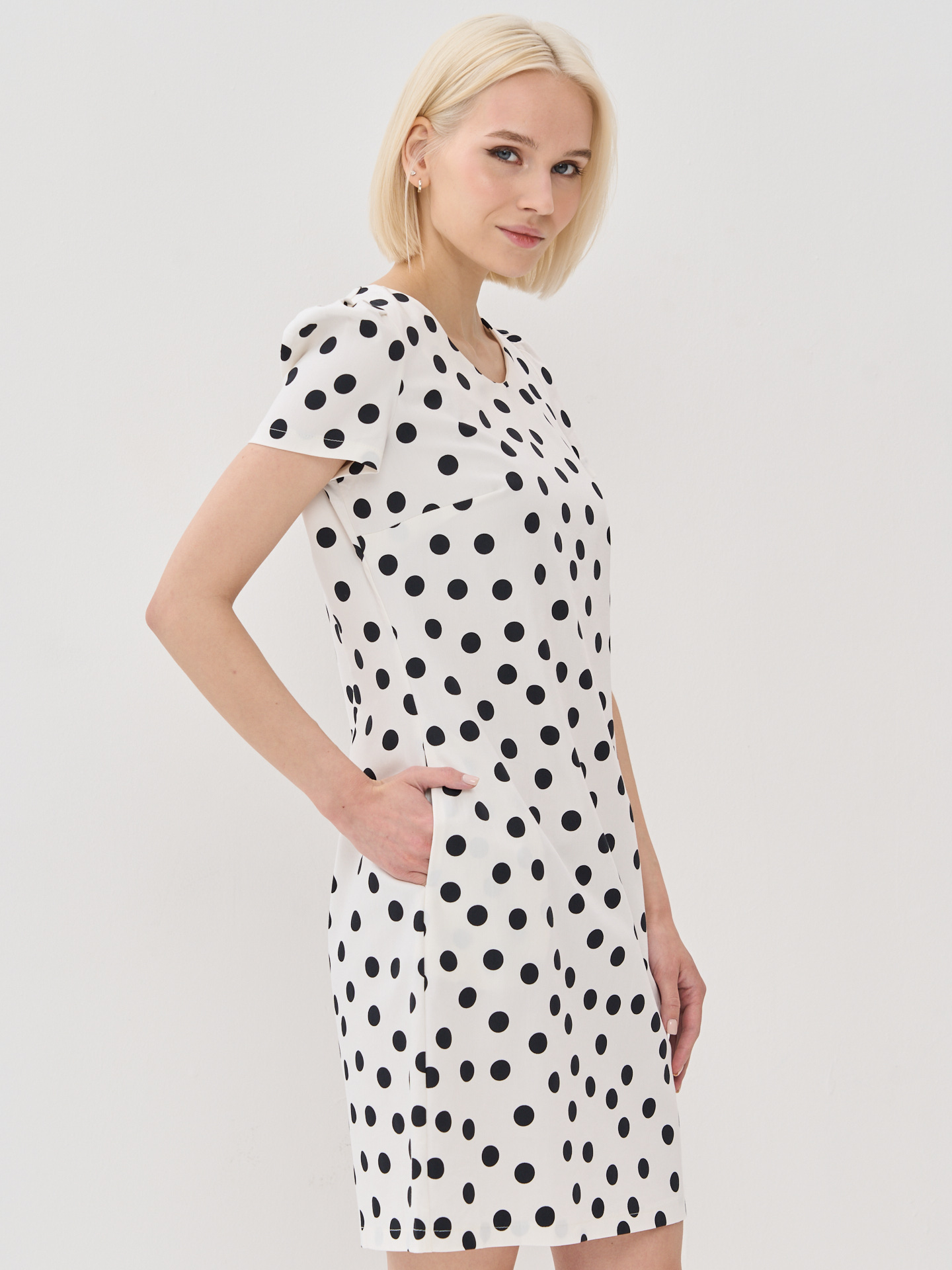

Платье женское VAY 5231-3756 белое 44 RU, 5231-3756