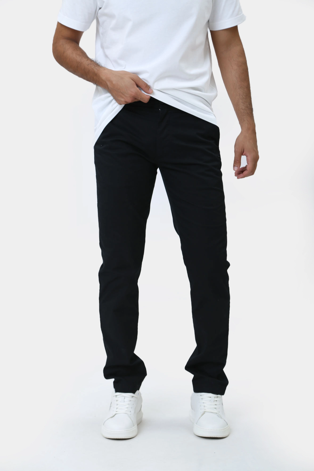 Брюки Calvin Klein Jeans для мужчин чёрные-BEH размер 34-34 J30J326828 12590₽