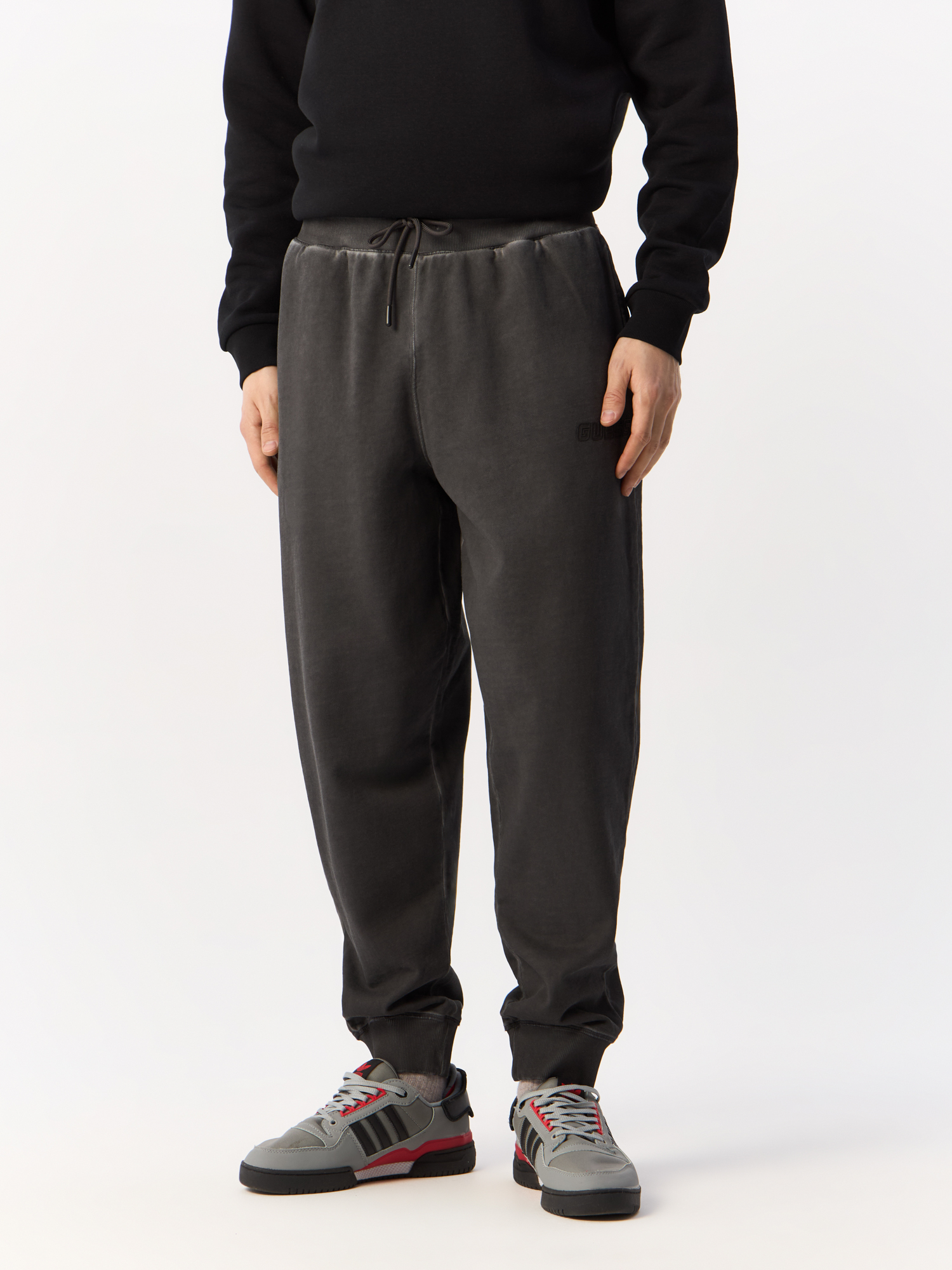 

Брюки мужские Guess Z4BB06KCE90 черные XXL, Черный, Z4BB06KCE90