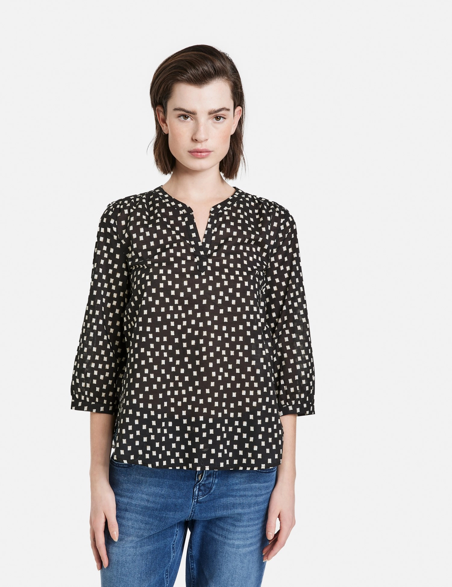 Блуза женская TAIFUN by GERRY WEBER 960989-19190-1102 черная 38
