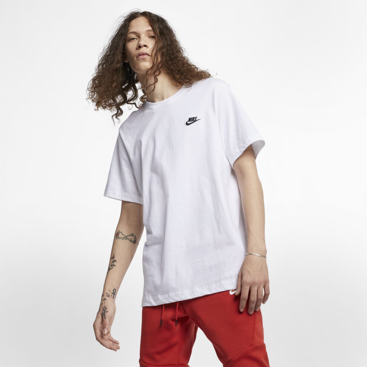 

Футболка мужская Nike AR4997-101 белая XL, Белый, AR4997-101
