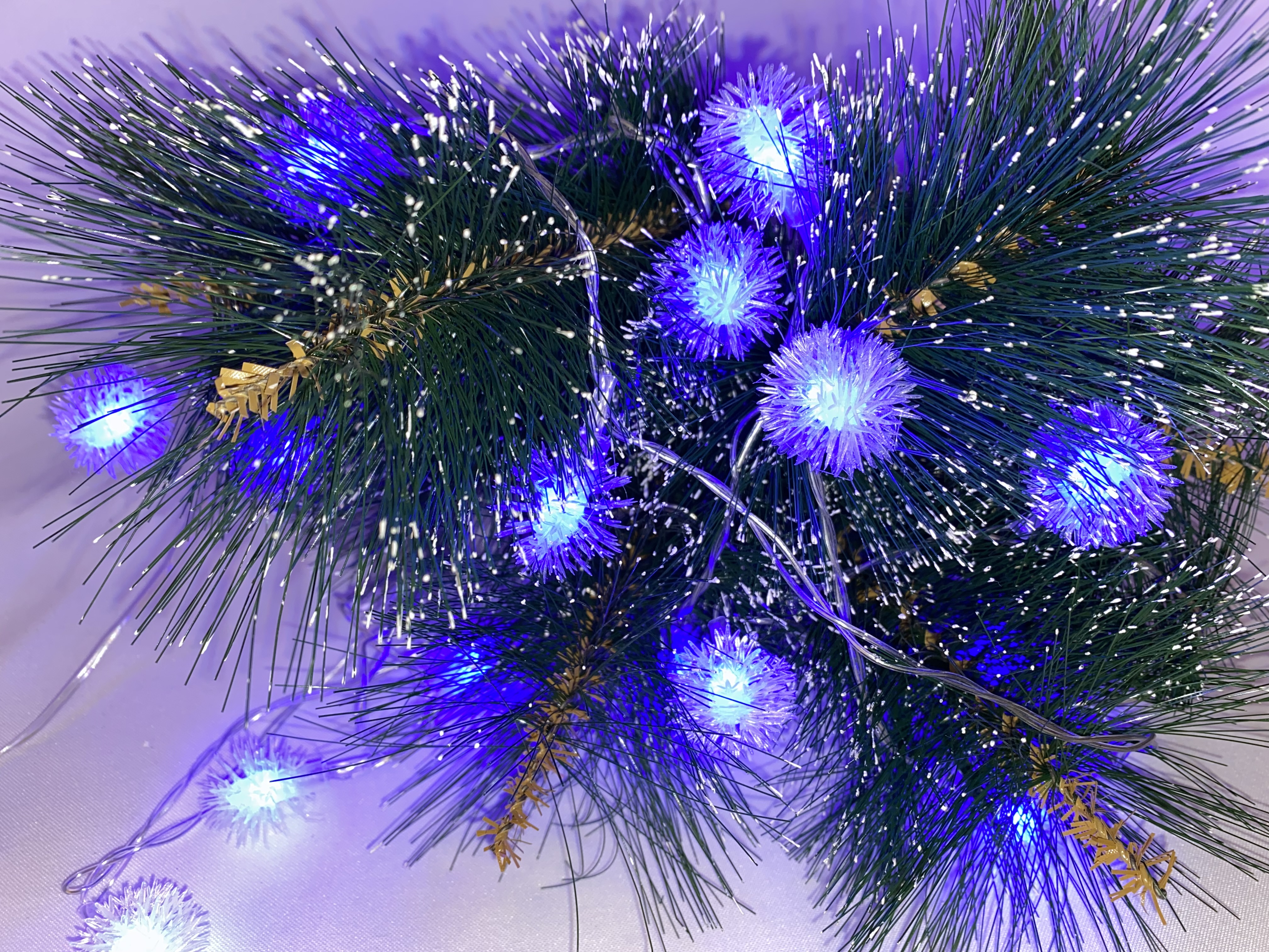 Световая гирлянда новогодняя Hobbi Land Снежинка-пушинка AZ2021-866 5 м синий