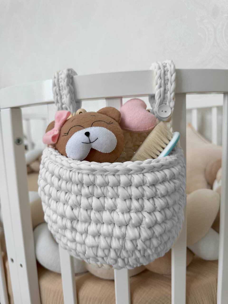 Корзинка органайзер на кроватку lili baby белая