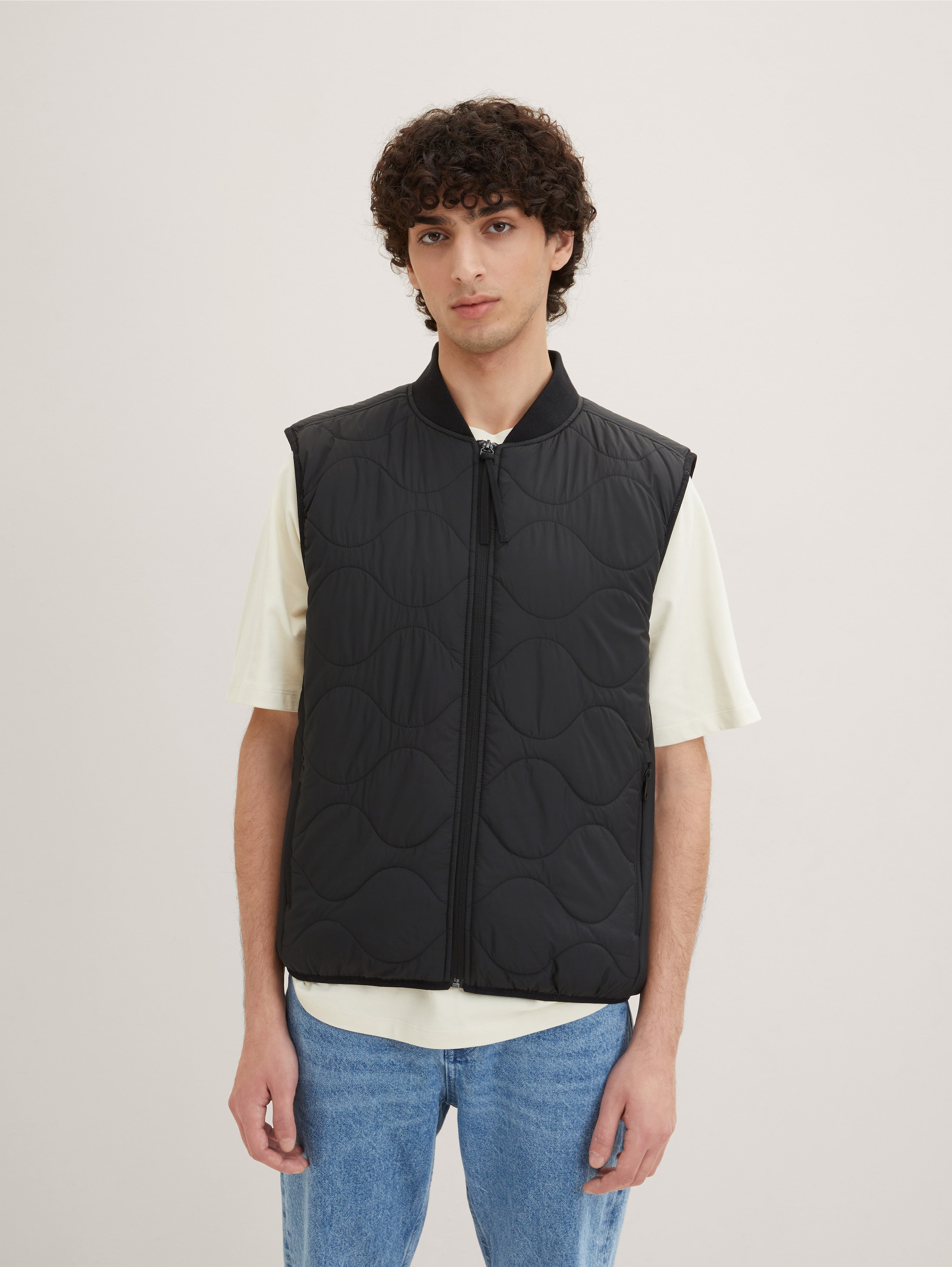 

Утепленный жилет мужской TOM TAILOR 1034447 черный 2XL, 1034447