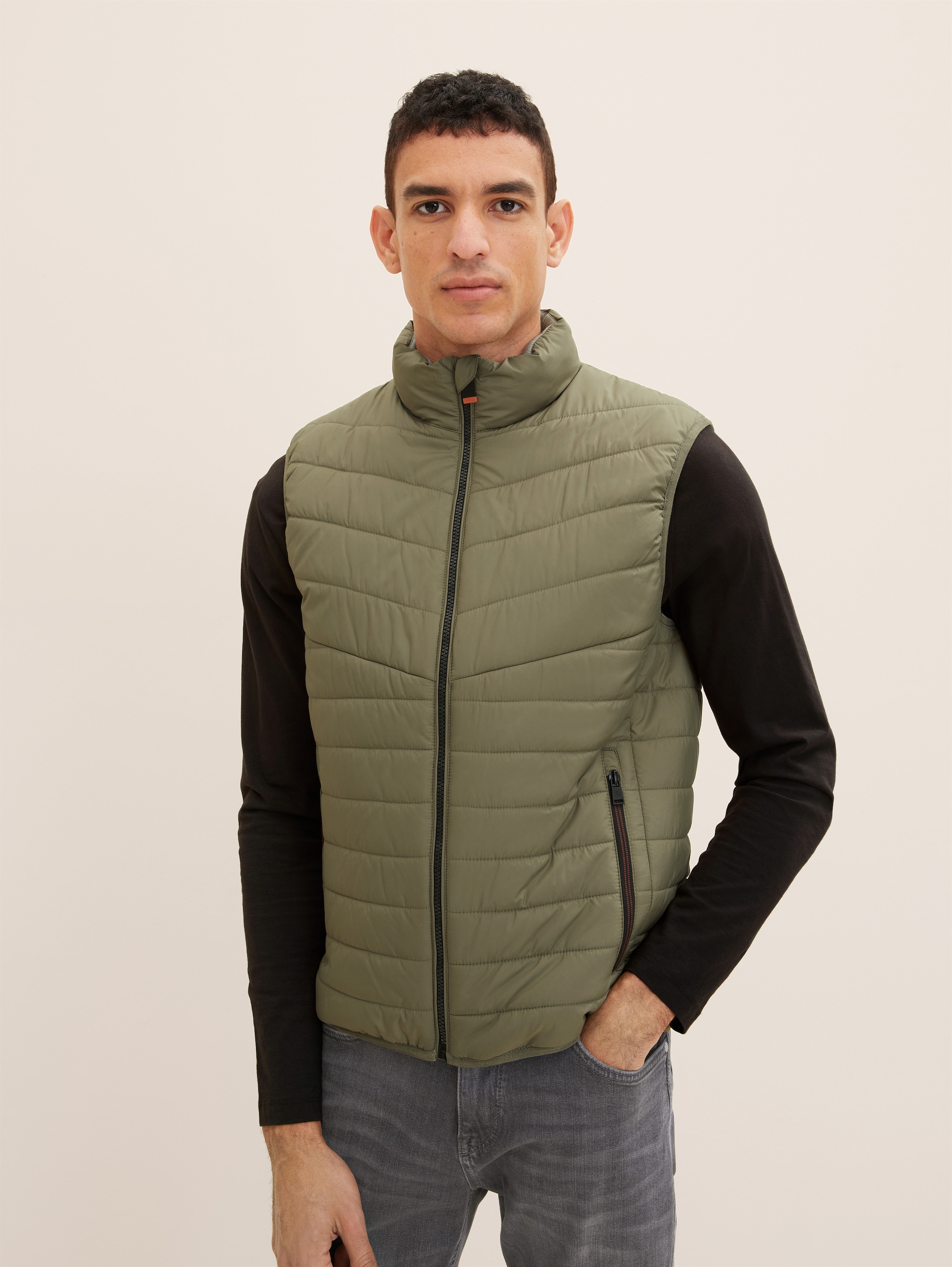 

Утепленный жилет мужской TOM TAILOR 1034034 зеленый XL, 1034034