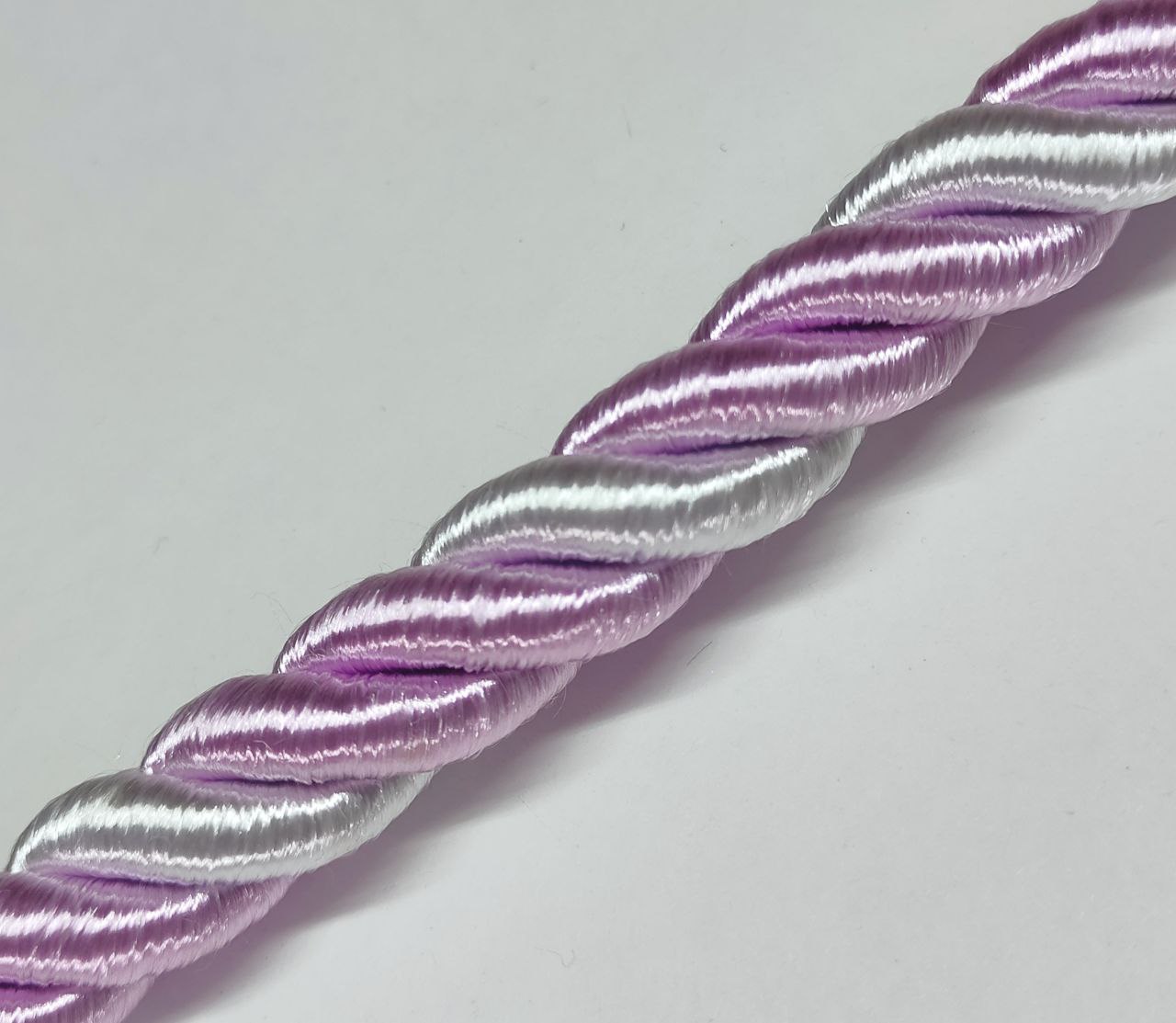 

Шнур декоративный idealtex 15Ш-6-9.1, длина 6 м, диаметр 15 мм, Розовый;белый, 15Ш9.1