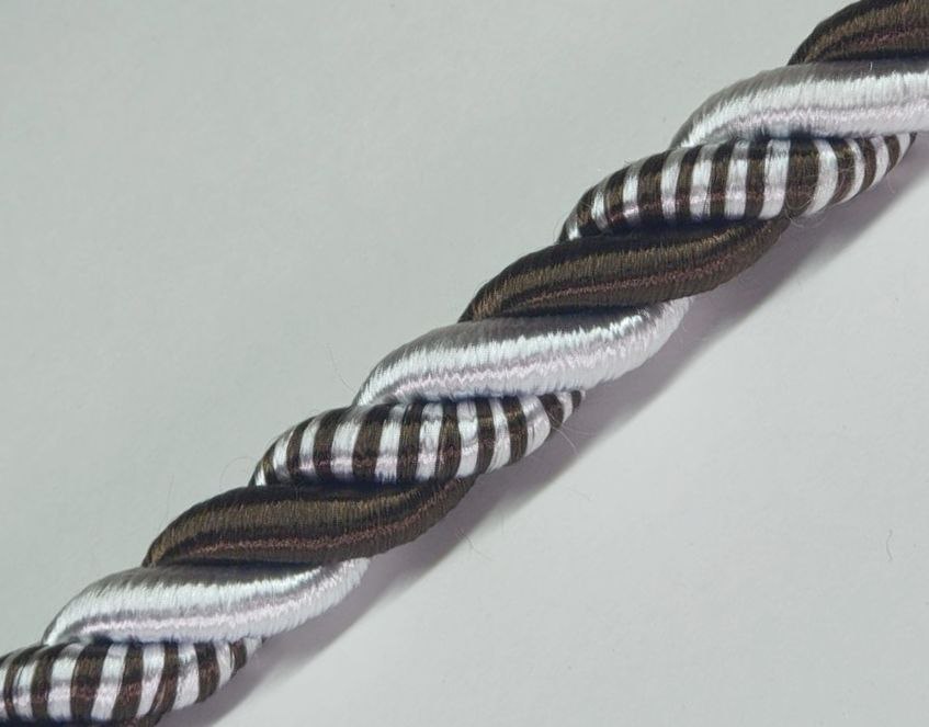 

Шнур декоративный idealtex 15Ш-42-2.8, длина 42 м, диаметр 15 мм, Коричневый;белый, 15Ш2.8