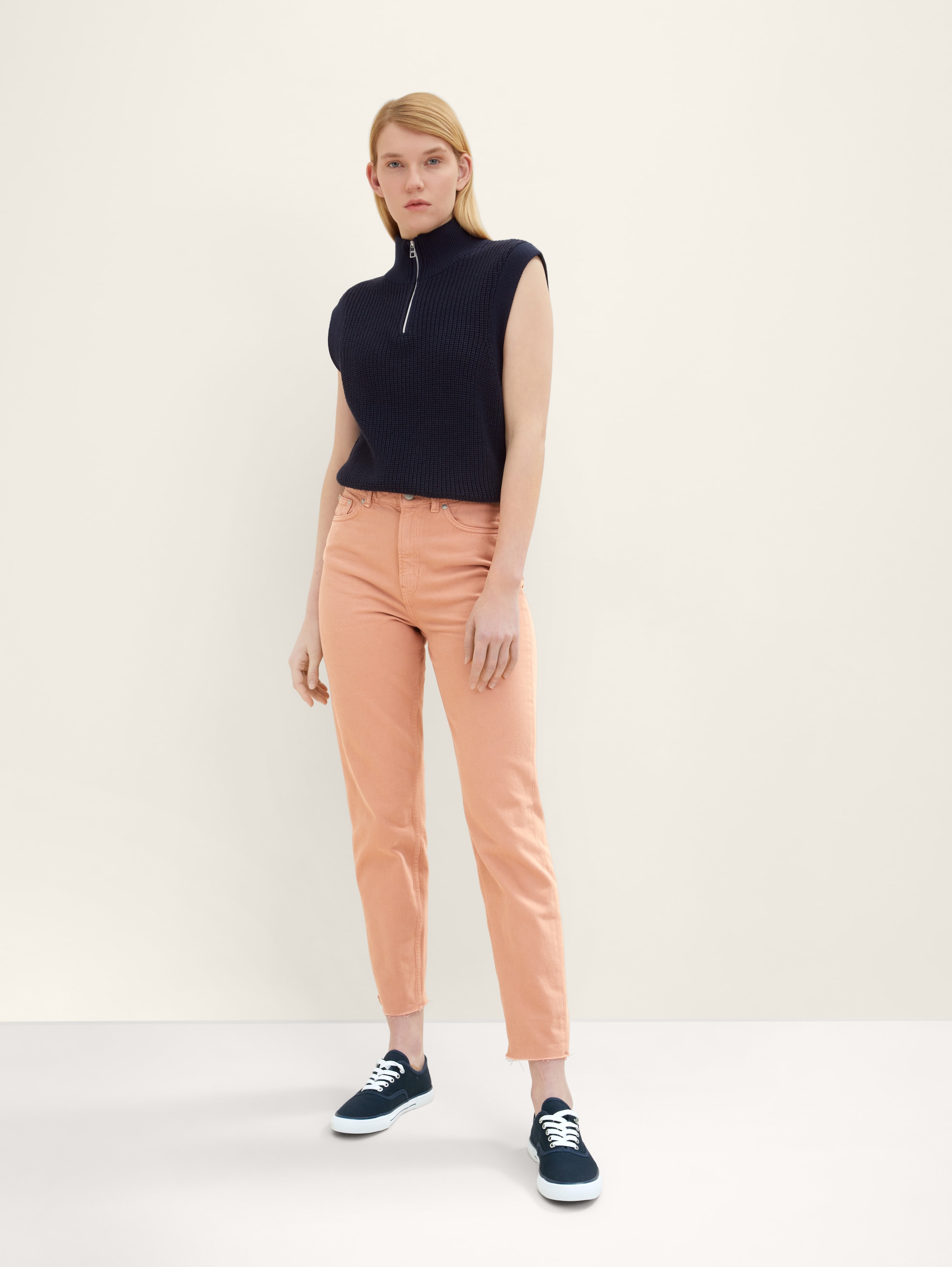 

Джинсы женские TOM TAILOR 1035812 красные 25, Красный, 1035812