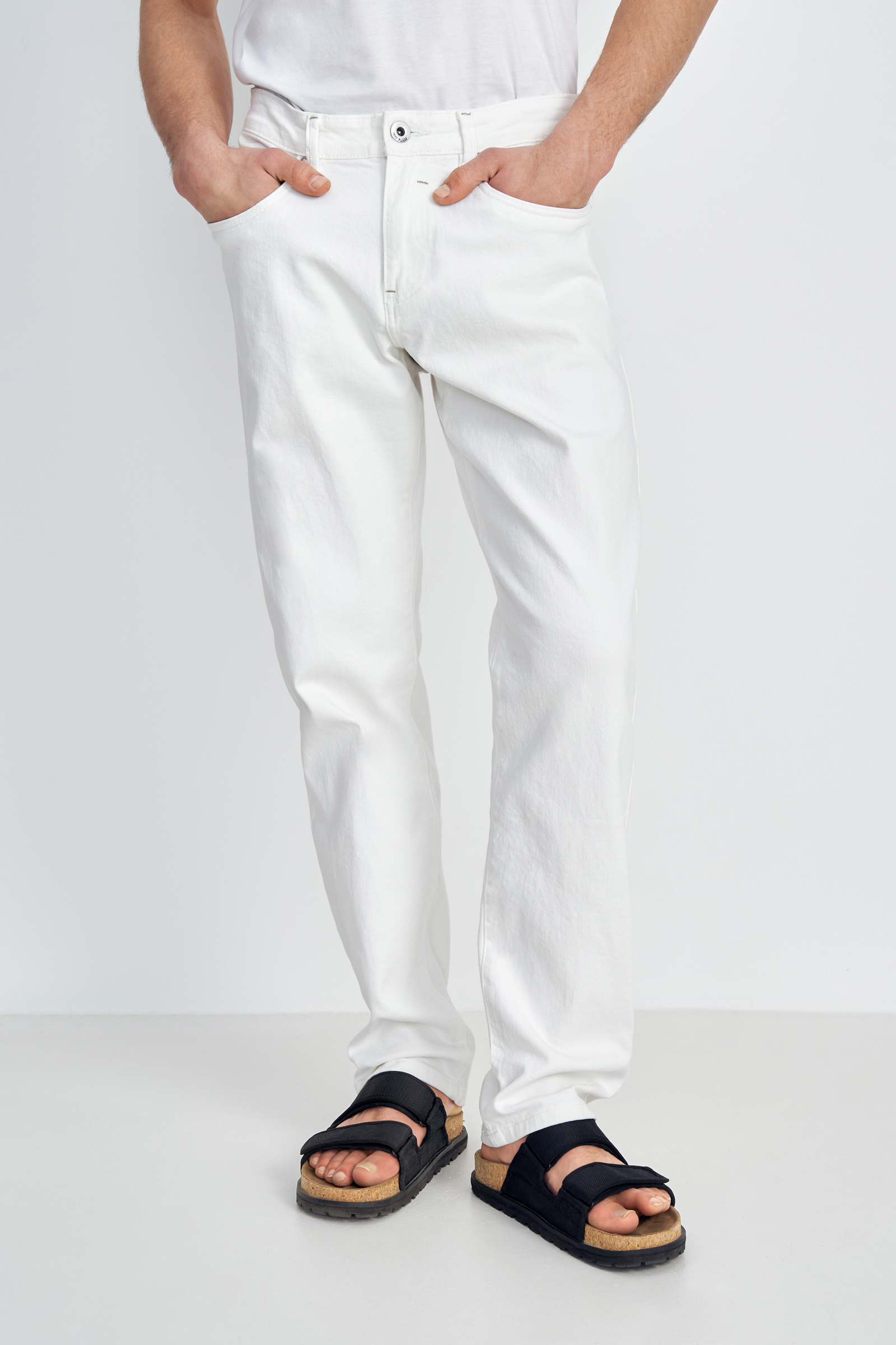 

Джинсы мужские Finn Flare B21-25009 белые W30/L32, Белый, B21-25009