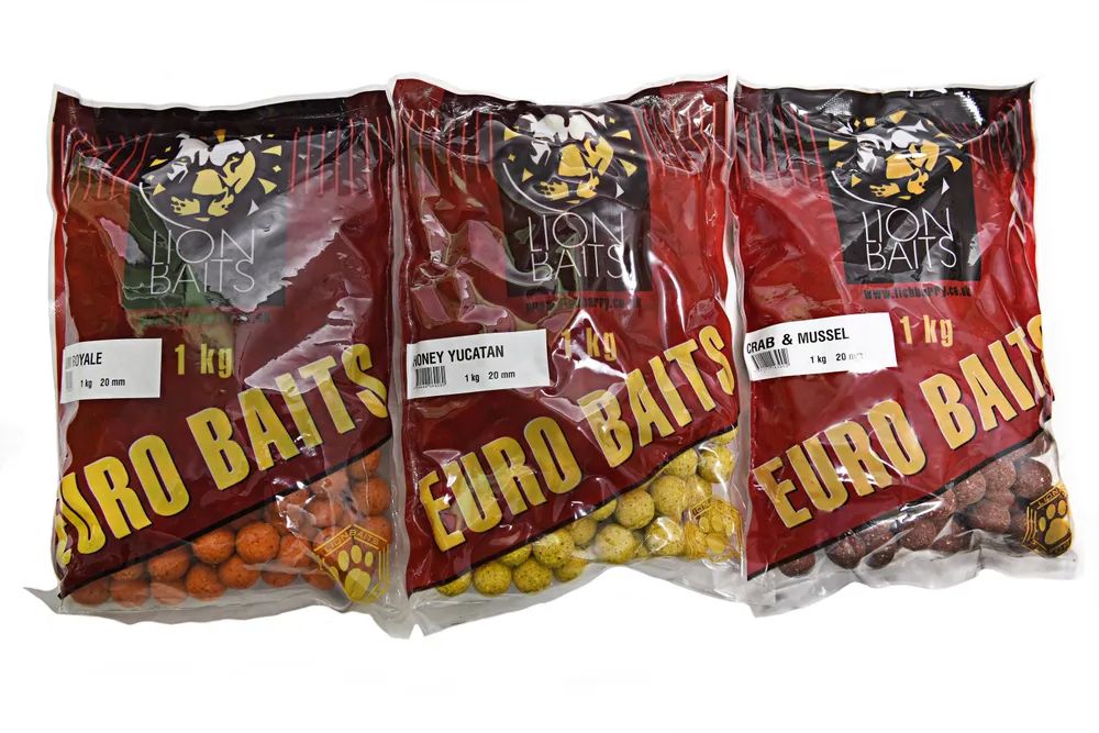 Набор бойлы тонущие LION BAITS серии EURO BAITS 20 мм 3 шт : слива , мед , краб - ракушка