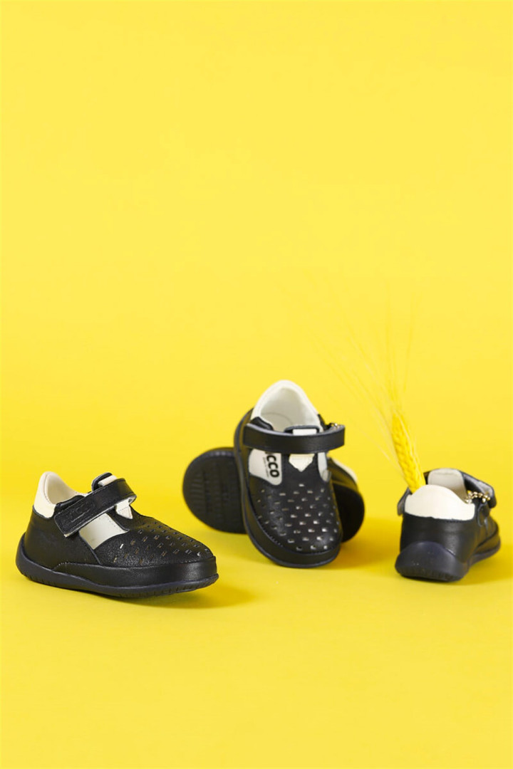 

Кроссовки для первых шагов UglyDuck Kids Boutique Темно-Синий 19 (доставка из-за рубежа), 269