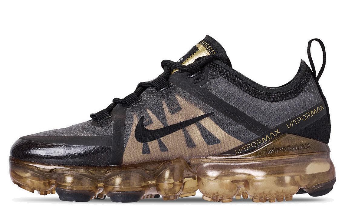 

Кроссовки унисекс Nike VaporMax 2019 Black Metallic Gold коричневые 46 EU, Коричневый, VaporMax 2019 Black Metallic Gold