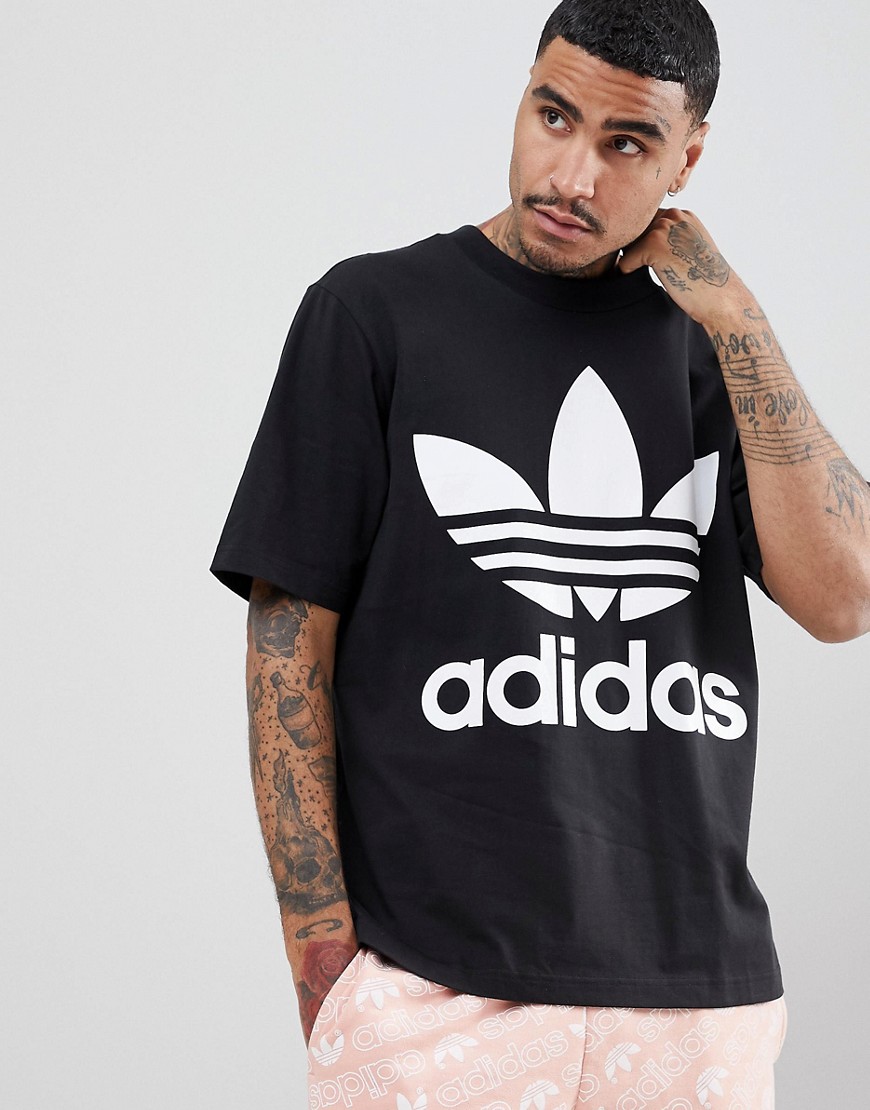 Футболка мужская Adidas Oversize Trefoil Tee CW1211 черная 44 3270₽