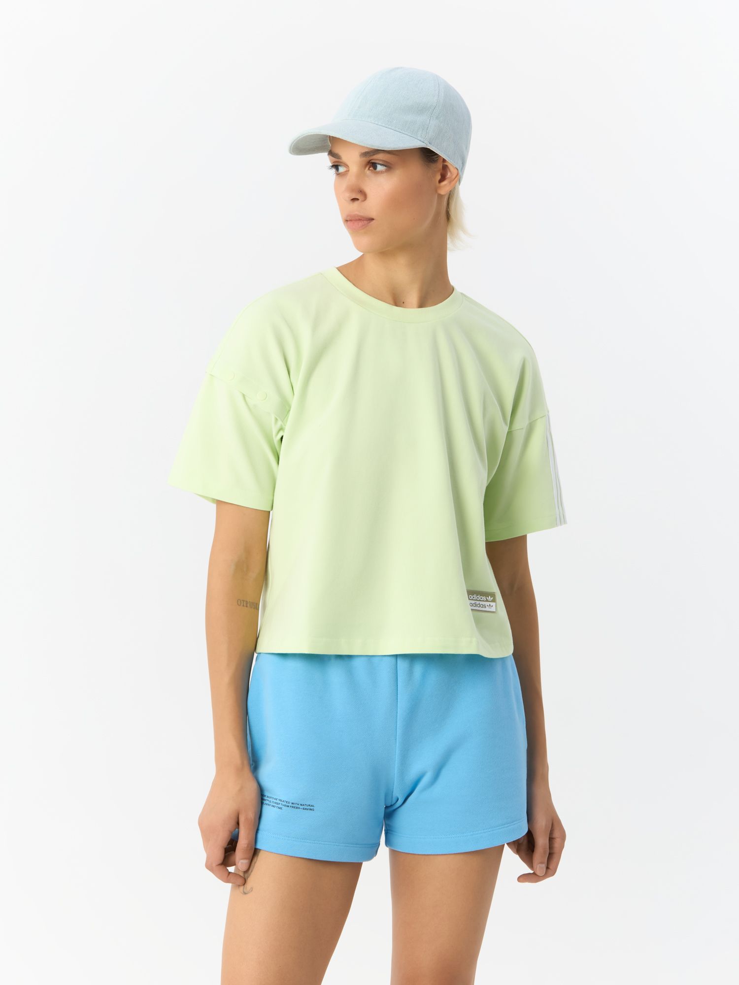 

Футболка женская Adidas Ryv Tee Ss H39036 зеленая 38 RU, Зеленый, Ryv Tee Ss