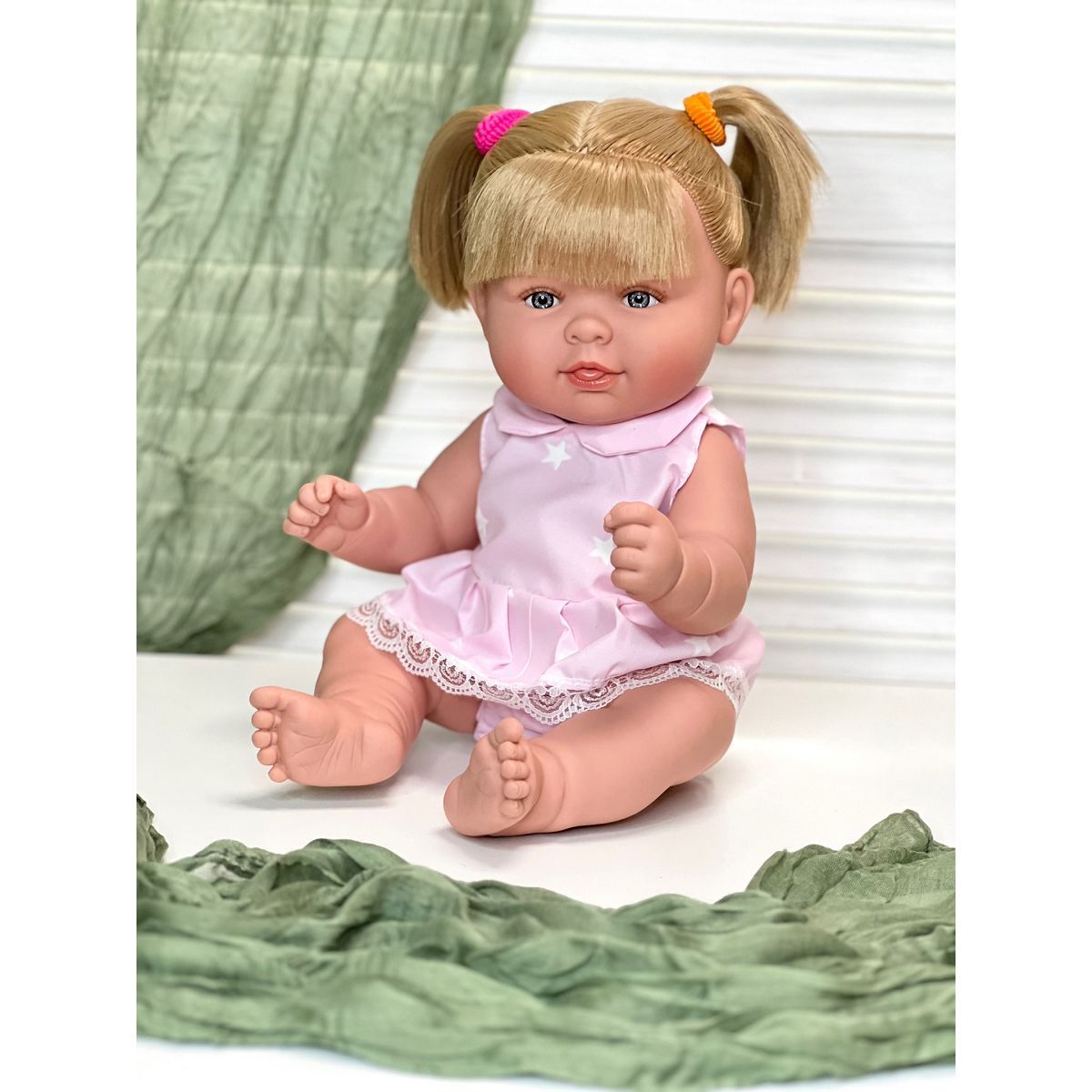 

Кукла Manolo Dolls виниловая Manolita 45см 8304