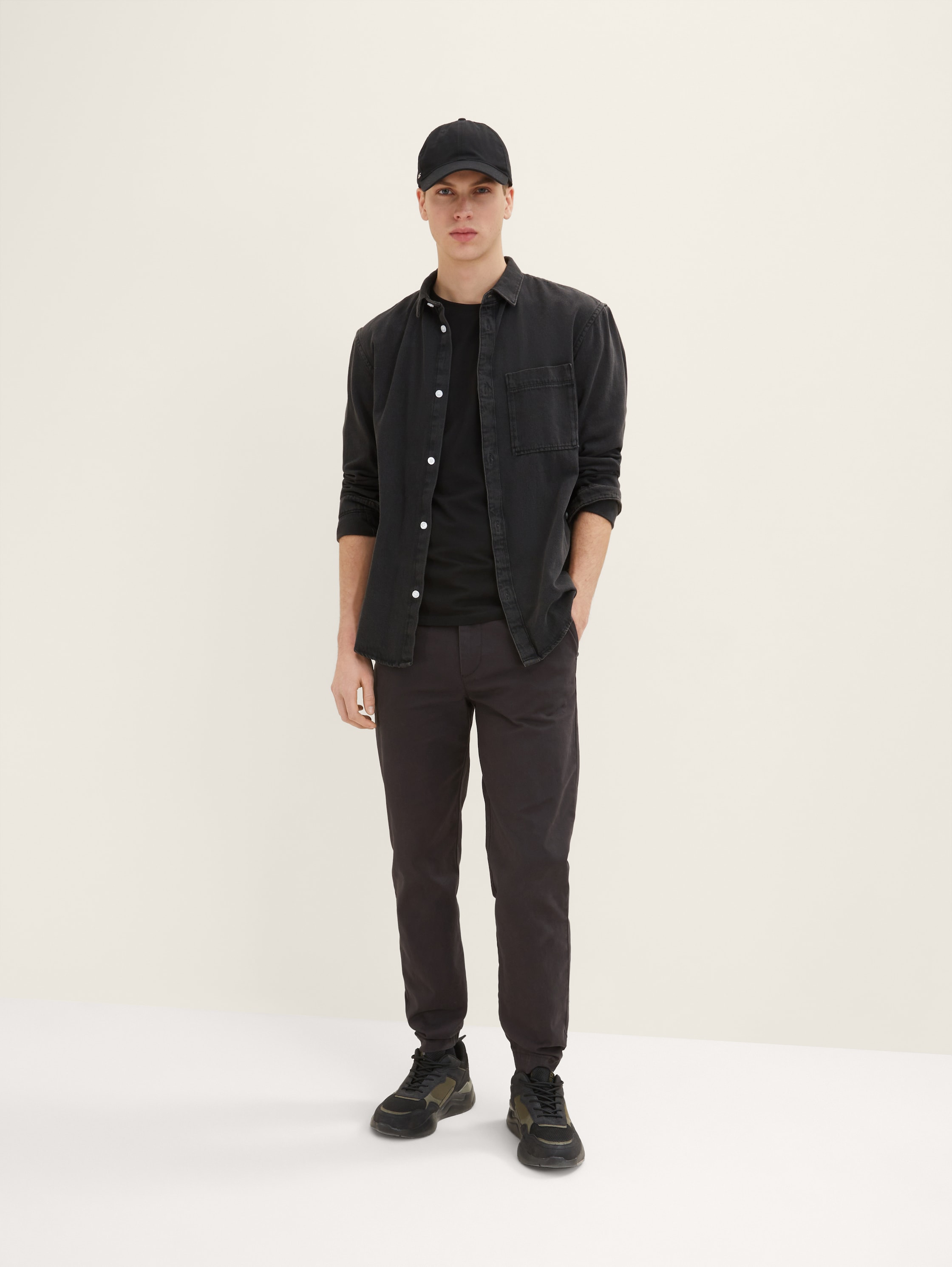 

Брюки мужские TOM TAILOR 1034987 черные S, 1034987
