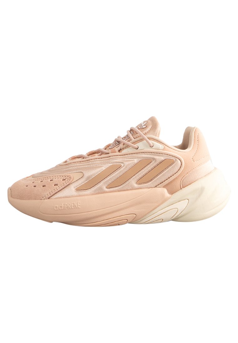 Кроссовки женские Adidas Originals Ozelia бежевые 40 EU 23574₽