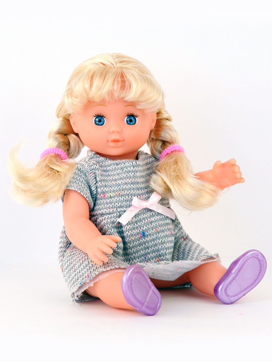 

Кукла в рюкзаке Doll&me серое вязаное платье, 1015155