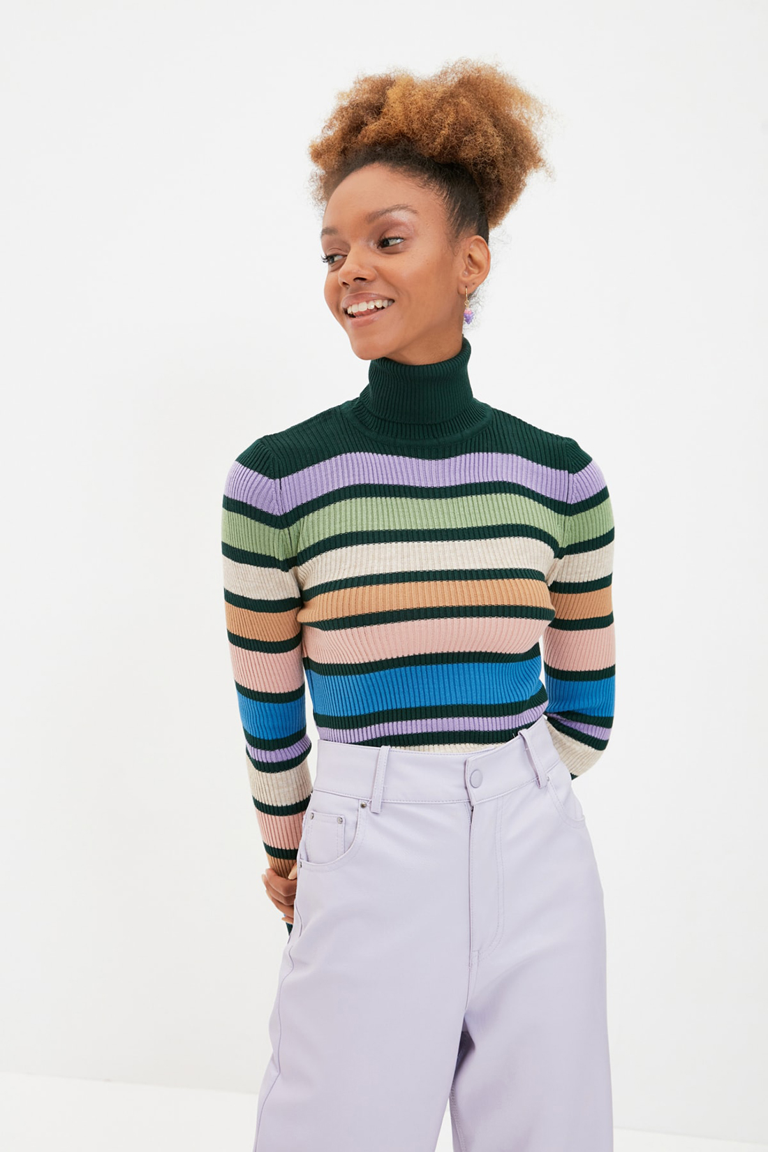 

Водолазка женская Trendyol TWOAW22KZ1553 разноцветная L, trendyol TWOAW22KZ1553