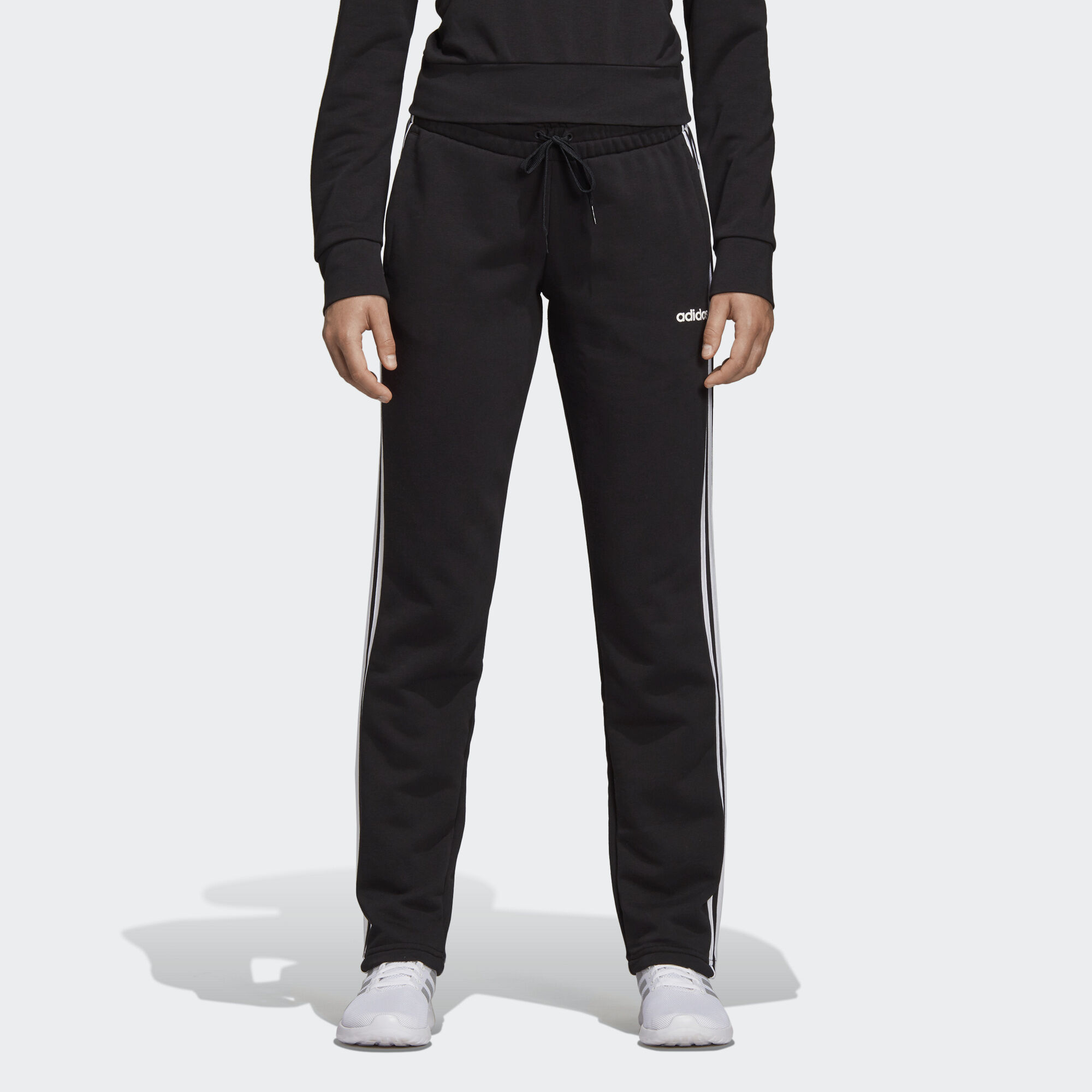 

Спортивные брюки женские Adidas DP2373 черные M, DP2373