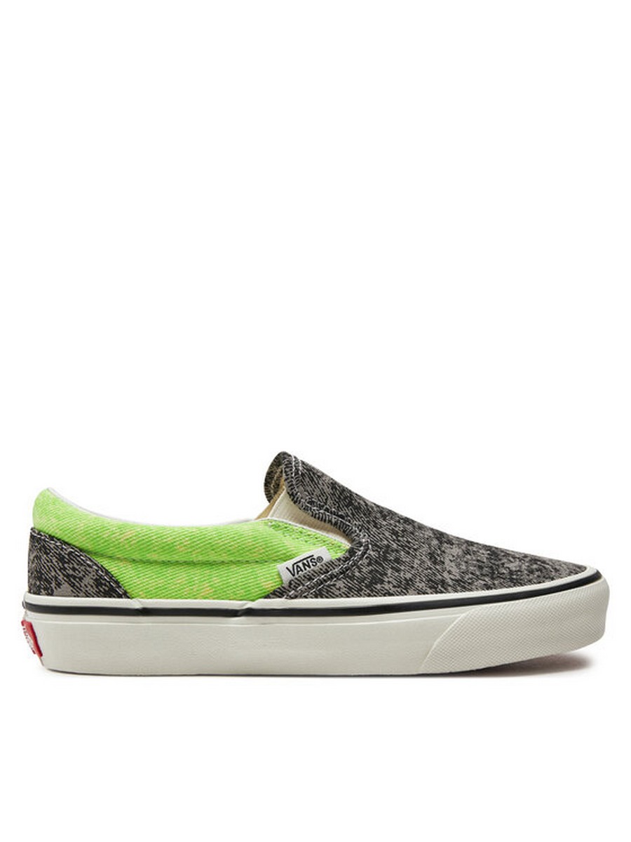 Слипоны женские Vans Classic Slip-On VN000BVZCX21 зеленые 37 EU 13025₽