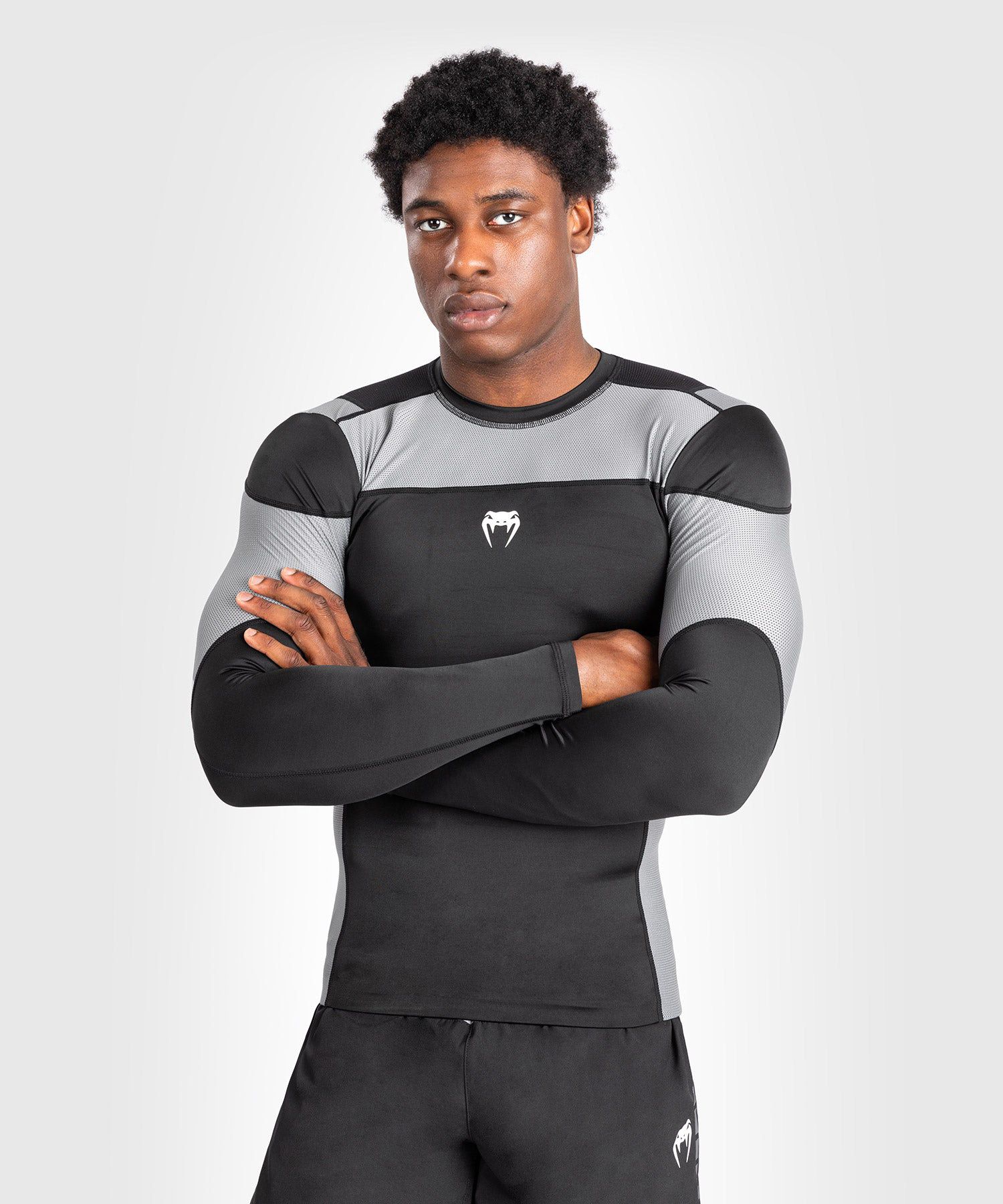 

Рашгард Venum Tempest Black/Grey L/S (S), Черный;серый, Tempest L/S