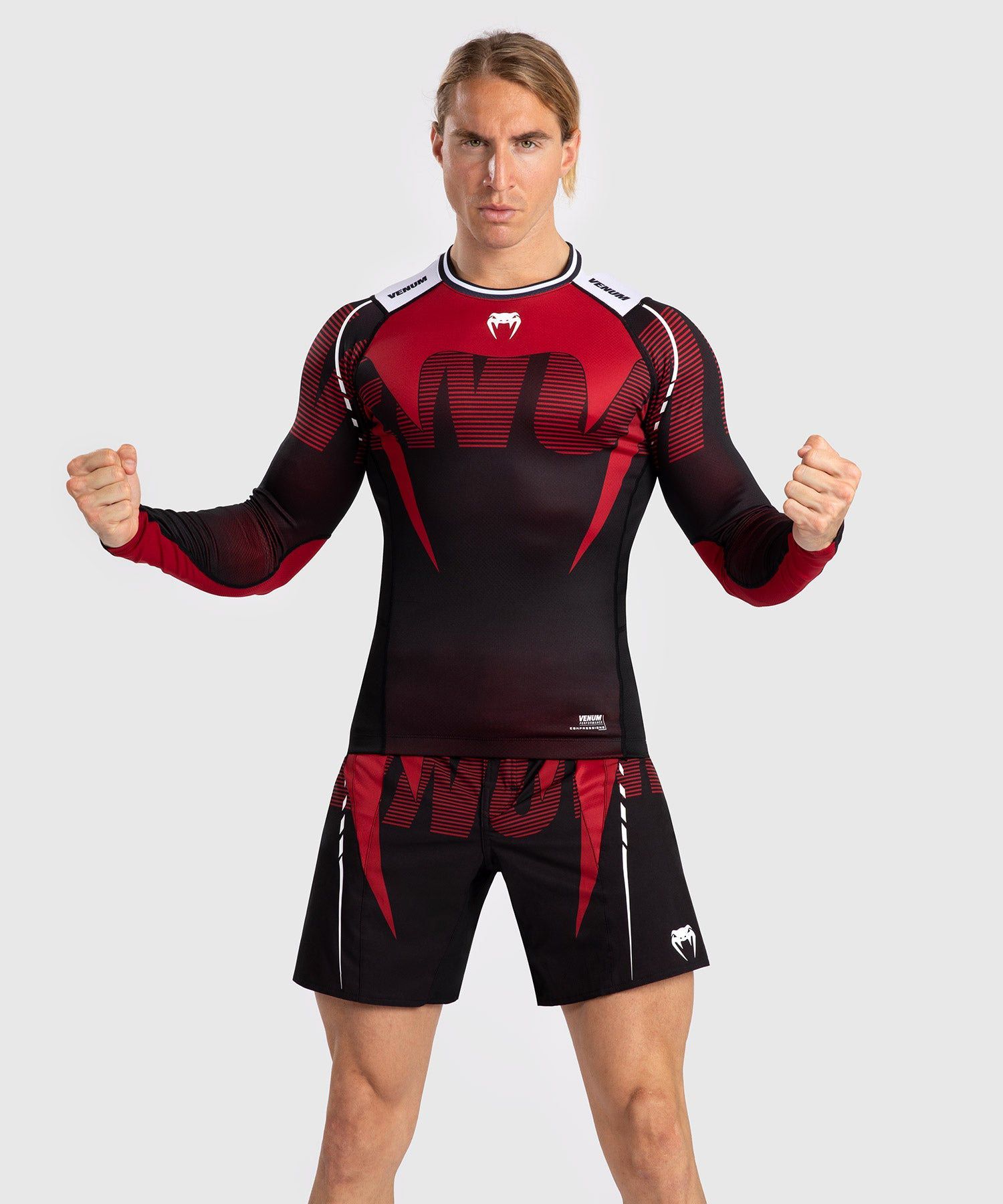 

Рашгард Venum Adrenaline Red Black/Red L/S (XXL), Черный;красный, Adrenaline Red L/S
