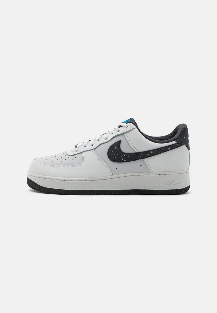 

Кеды мужские Nike NI112O0XJ белые 44.5 EU, Белый, NI112O0XJ