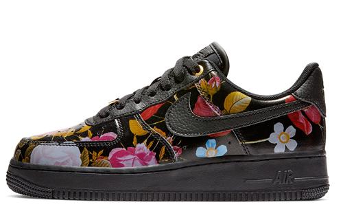 

Кеды унисекс Nike Air Force 1 WMNS Floral 2019 черные 35.5 EU, Черный, Air Force 1 WMNS Floral 2019