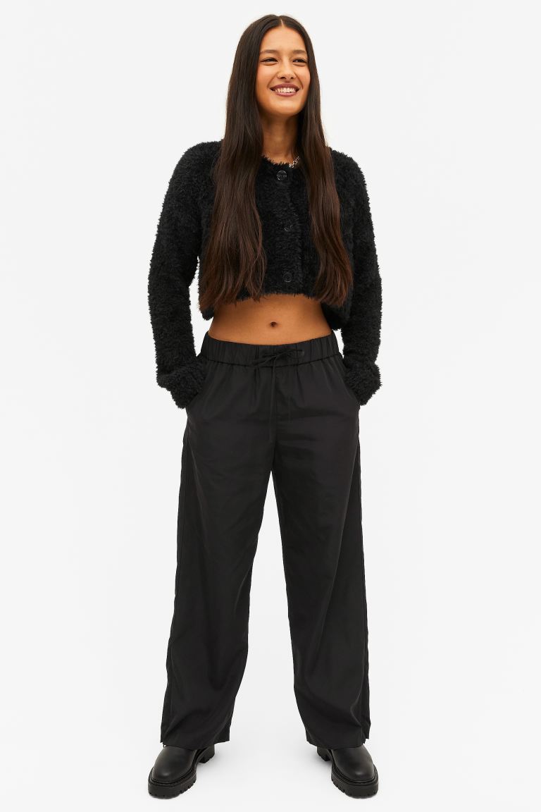 

Брюки женские Monki 1103151001 черные 2XS (доставка из-за рубежа), Черный, 1103151001